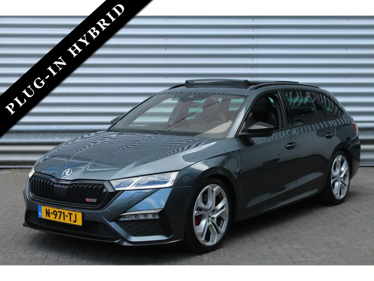 Skoda Octavia Combi 1.4 TSI 245pk RS iV PHEV Business DSG6 Panor Grijs - 1