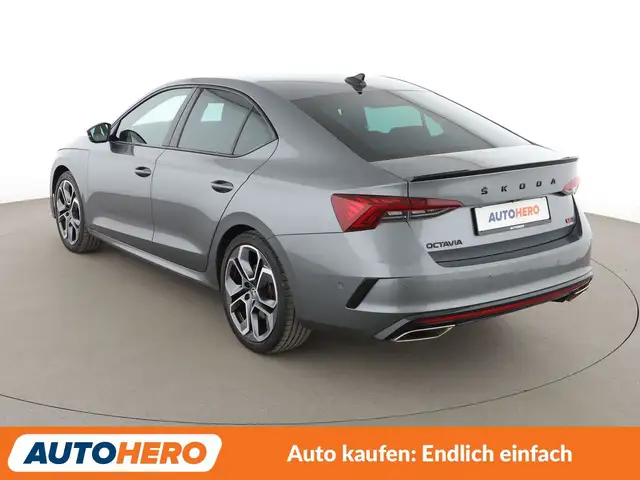 Skoda Octavia view 4