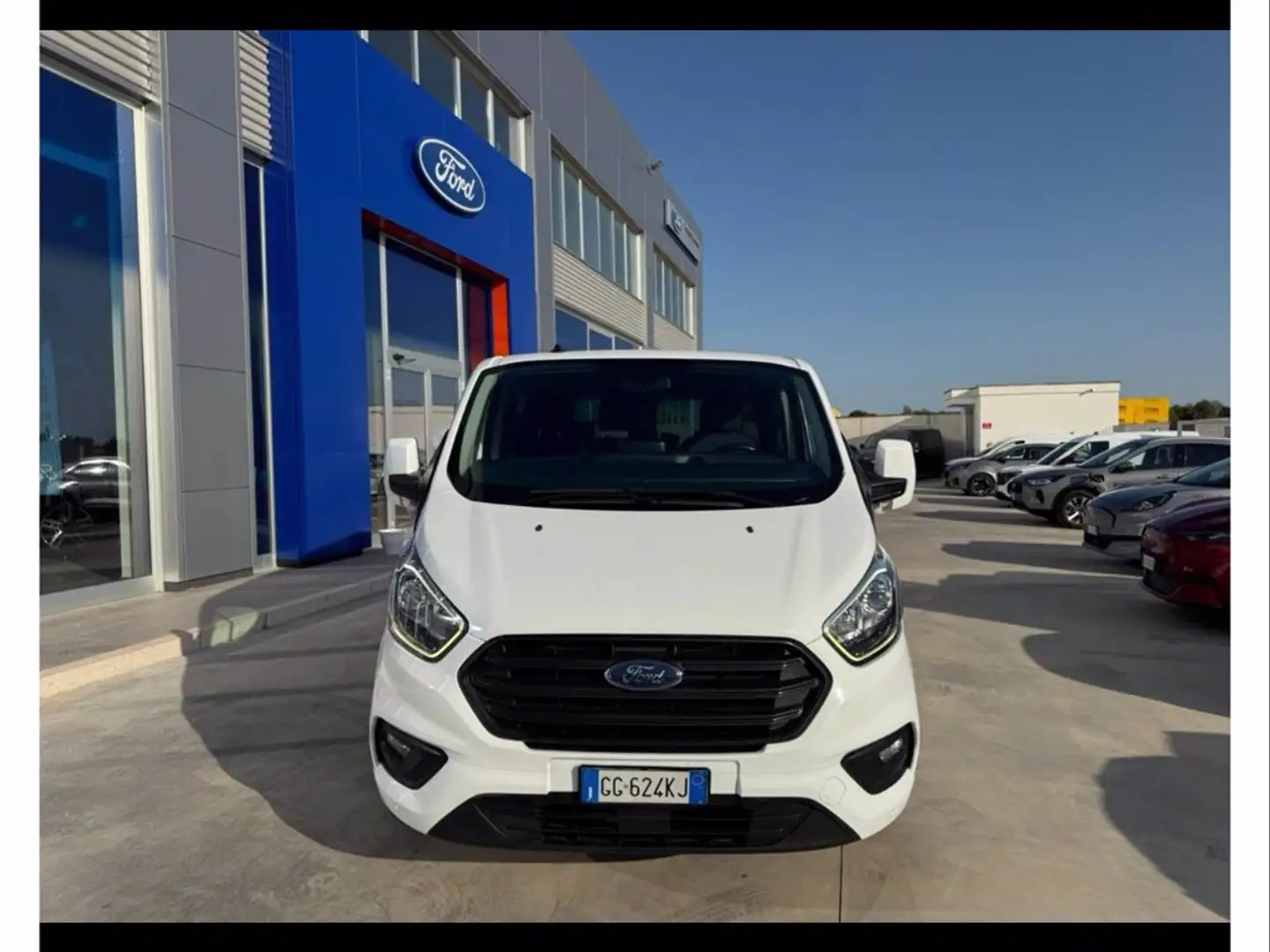 Ford Transit Custom 320 2.0 tdci 130cv trend combi l2h1 auto e6.2 White - 2
