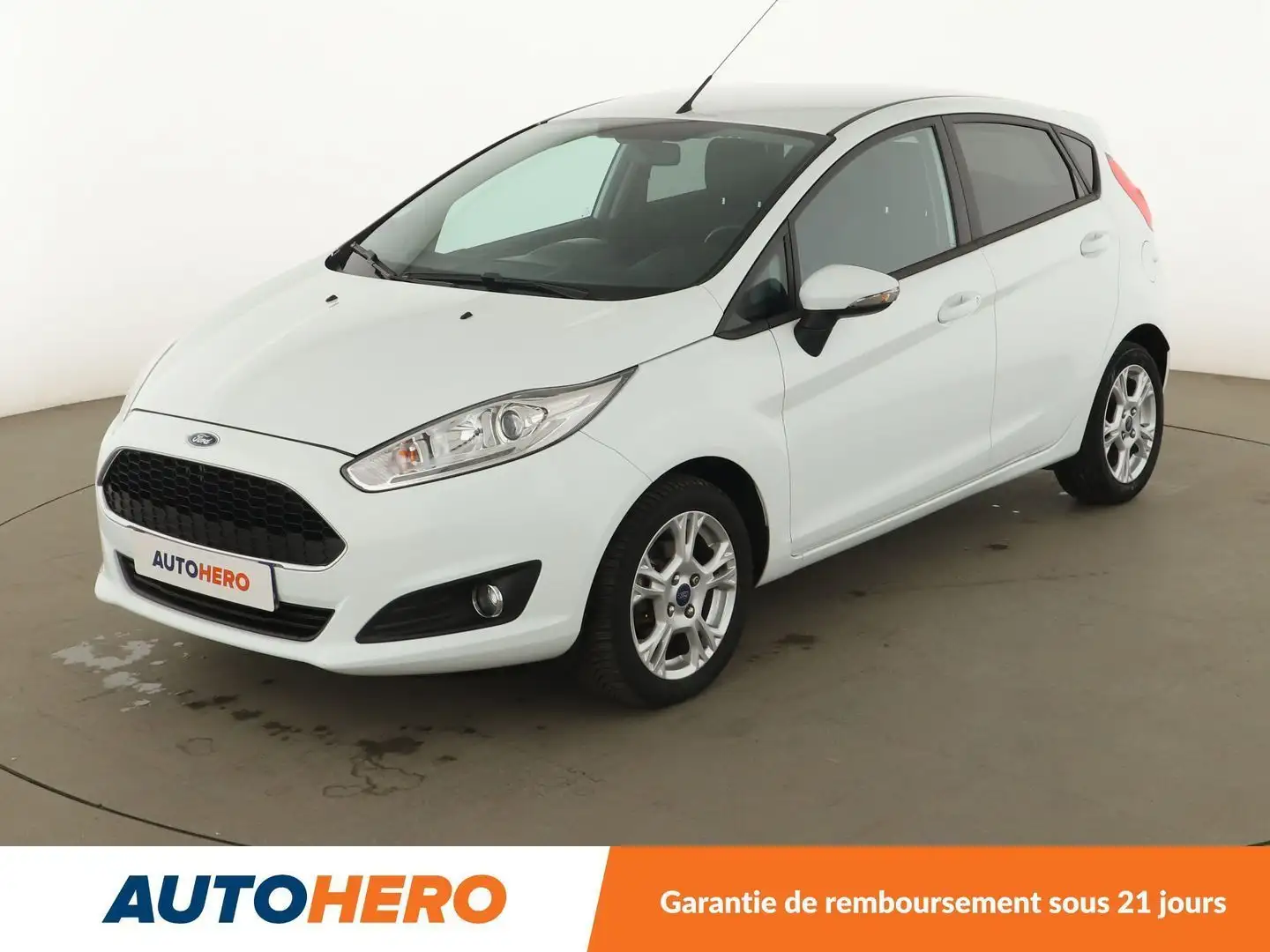 Ford Fiesta 1.0 EcoBoost Business Blanc - 1