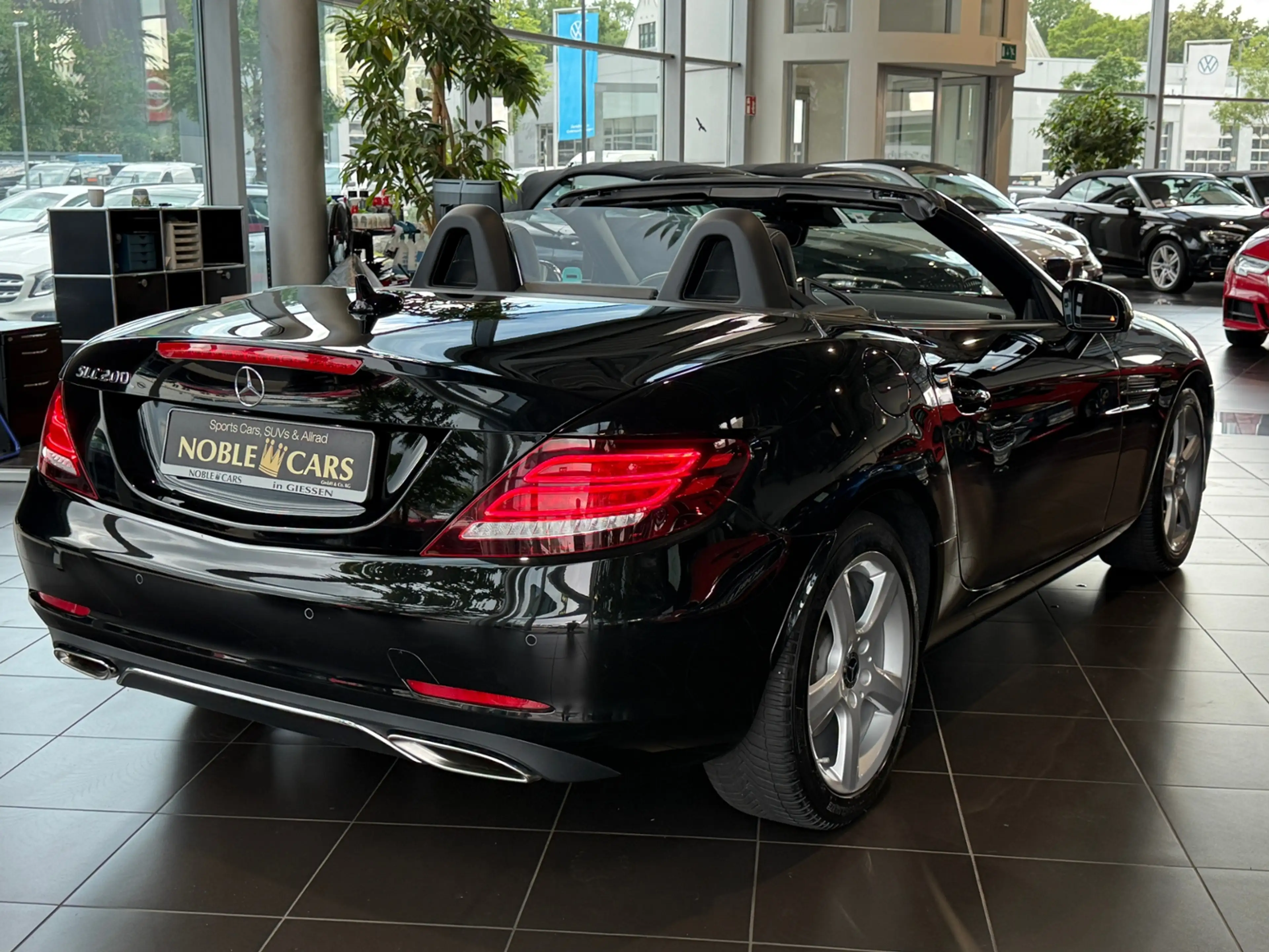 Mercedes-Benz SLC 200 AIRSCARF KLIMA LED NAVI ALU SHZ — photo 7