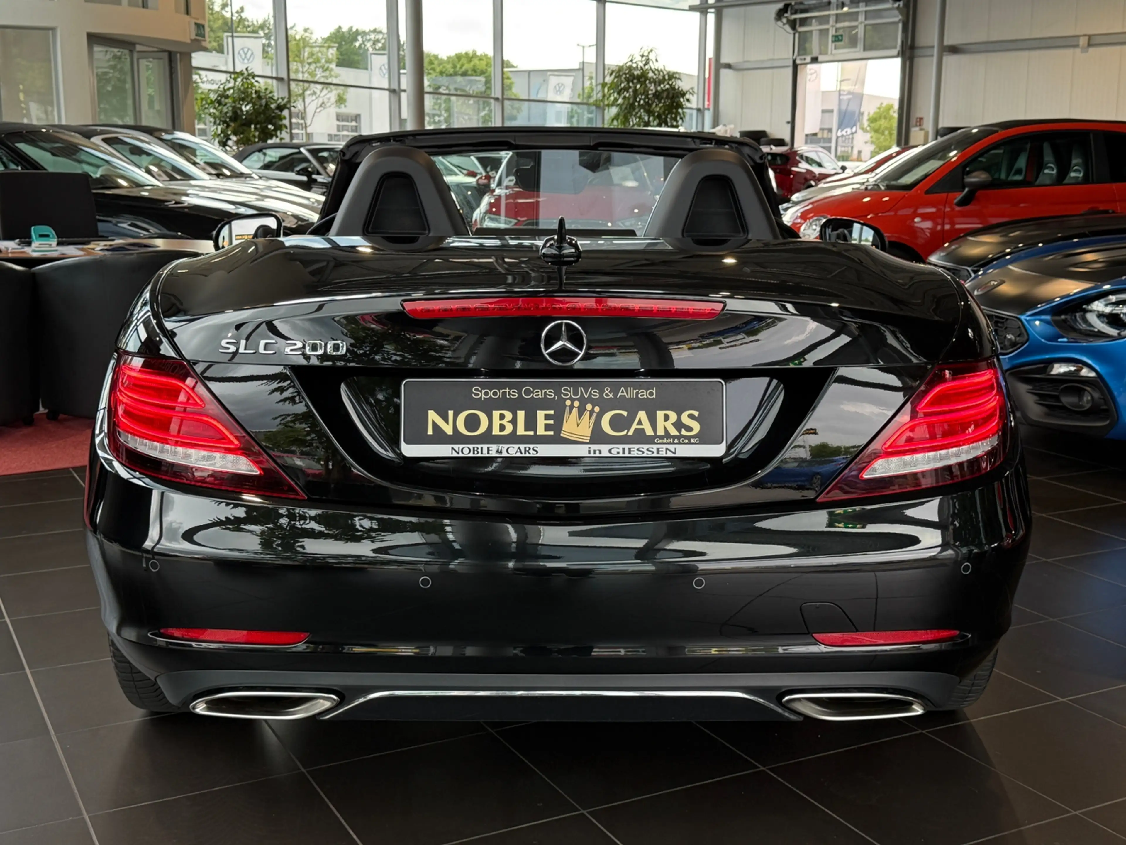 Mercedes-Benz SLC 200 AIRSCARF KLIMA LED NAVI ALU SHZ — photo 6