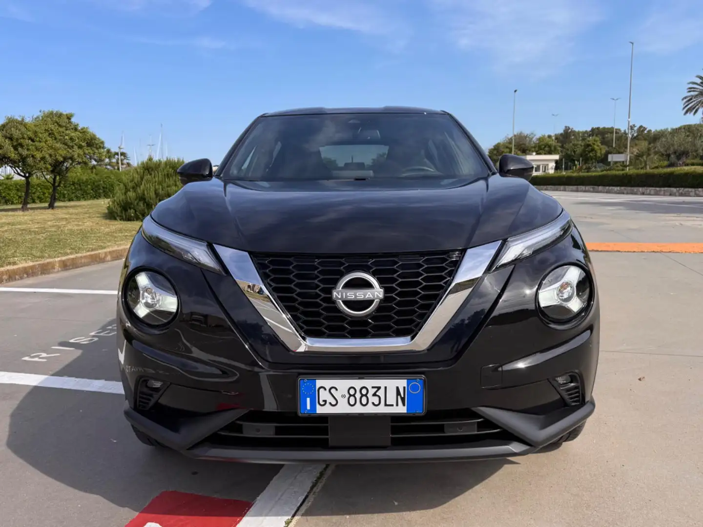Nissan Juke 1.0 DIG-T 114 CV DCT N-CONNECTA+RCAM+2PDC Černá - 2