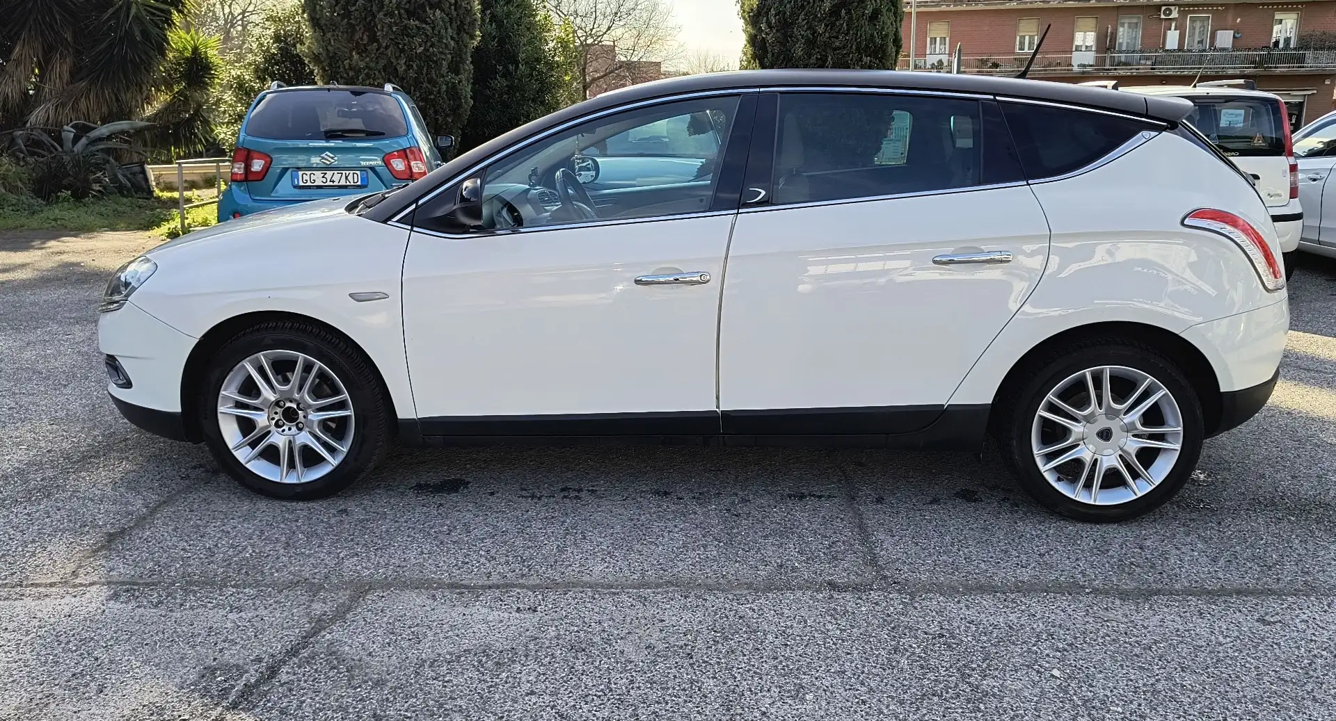 Lancia Delta 1.6 mjt Gold 120cv dpf Platino - 1