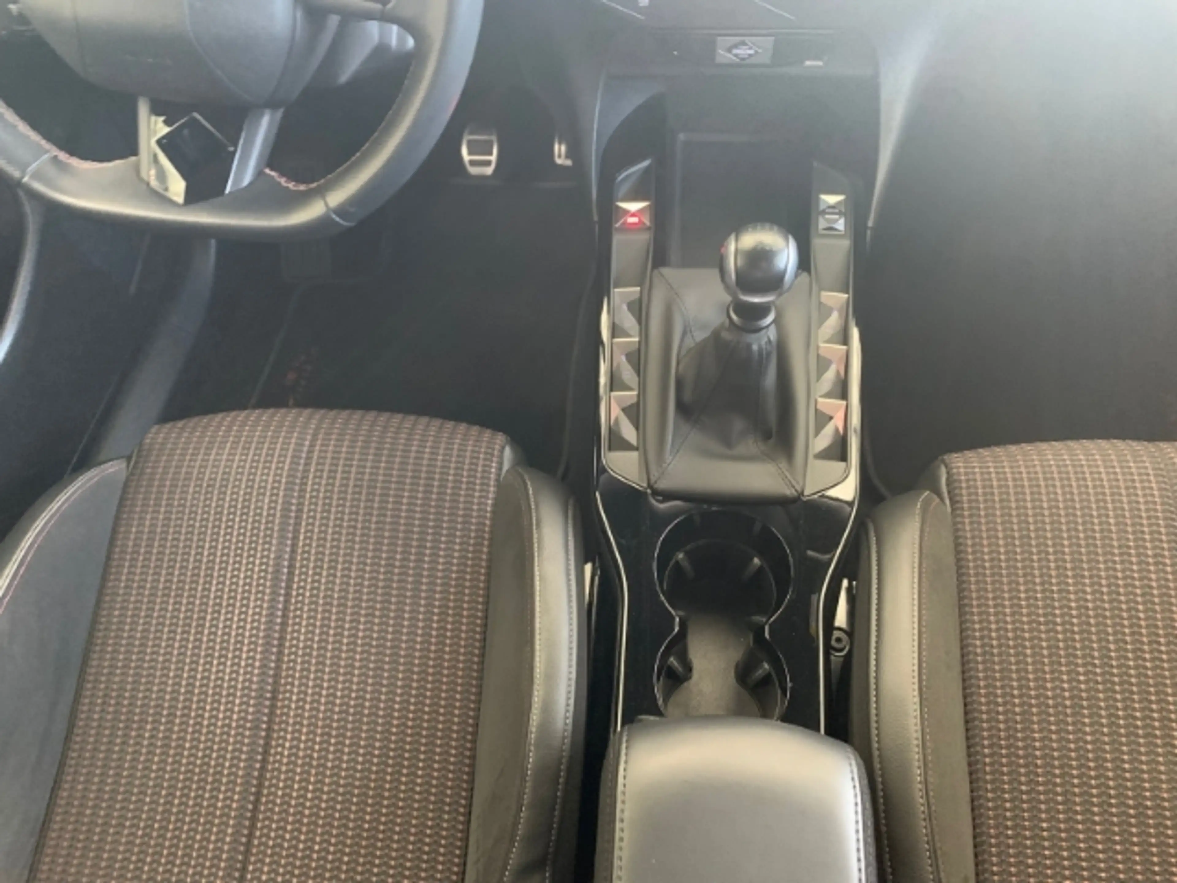 DS Automobiles DS 3 Crossback Performance Line Navi Klimaautom DAB SHZ — photo 14