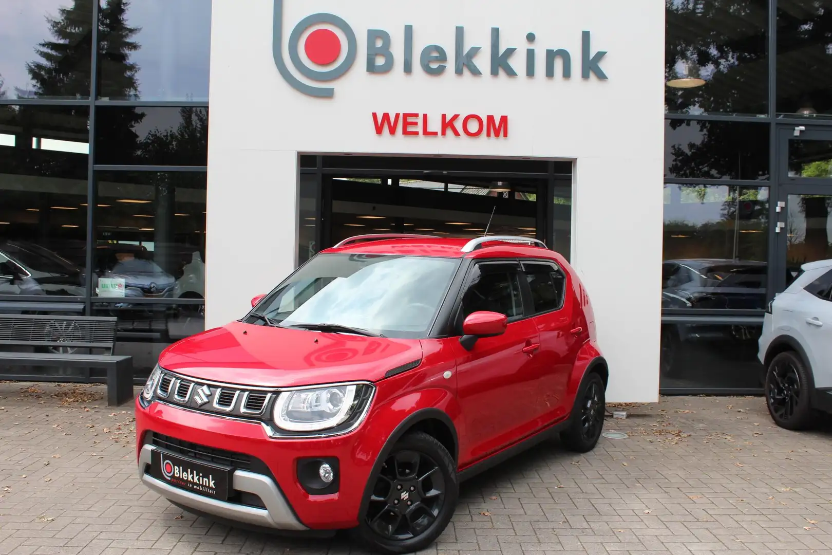 Suzuki Ignis 1.2 Smart Hybrid Select AUTOMAAT Red - 2