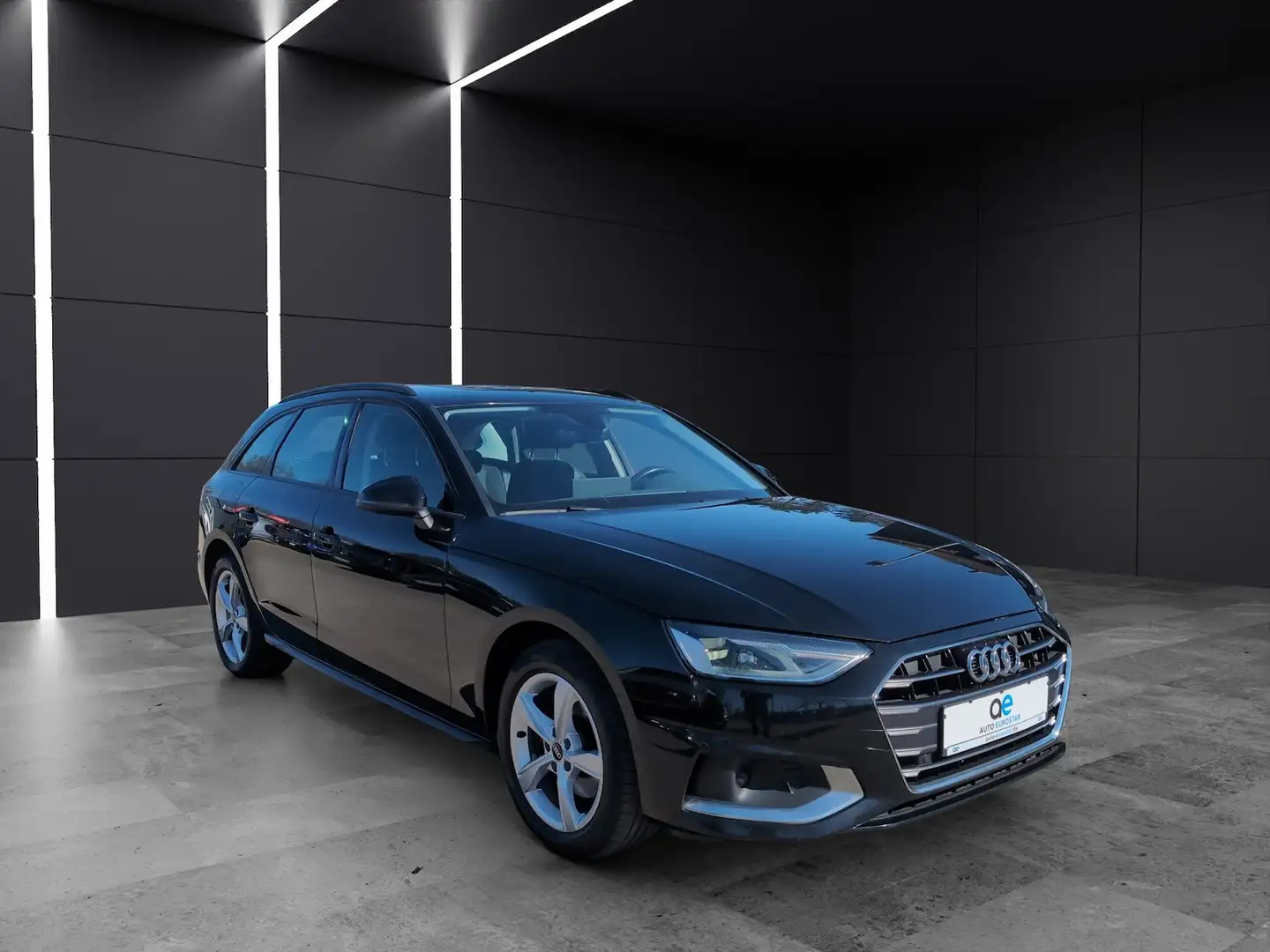 Audi A4 30 TDI Kombi advanced *Navi*LED* Schwarz - 2