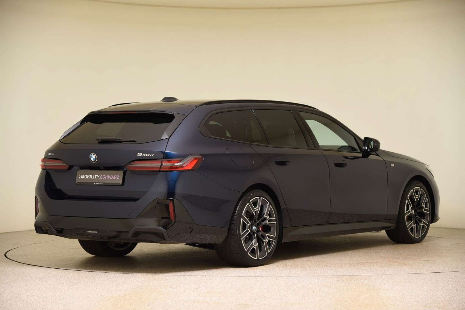 BMW Série 5 Touring M Sport 540d XDrive -  - Joinsteer - #2