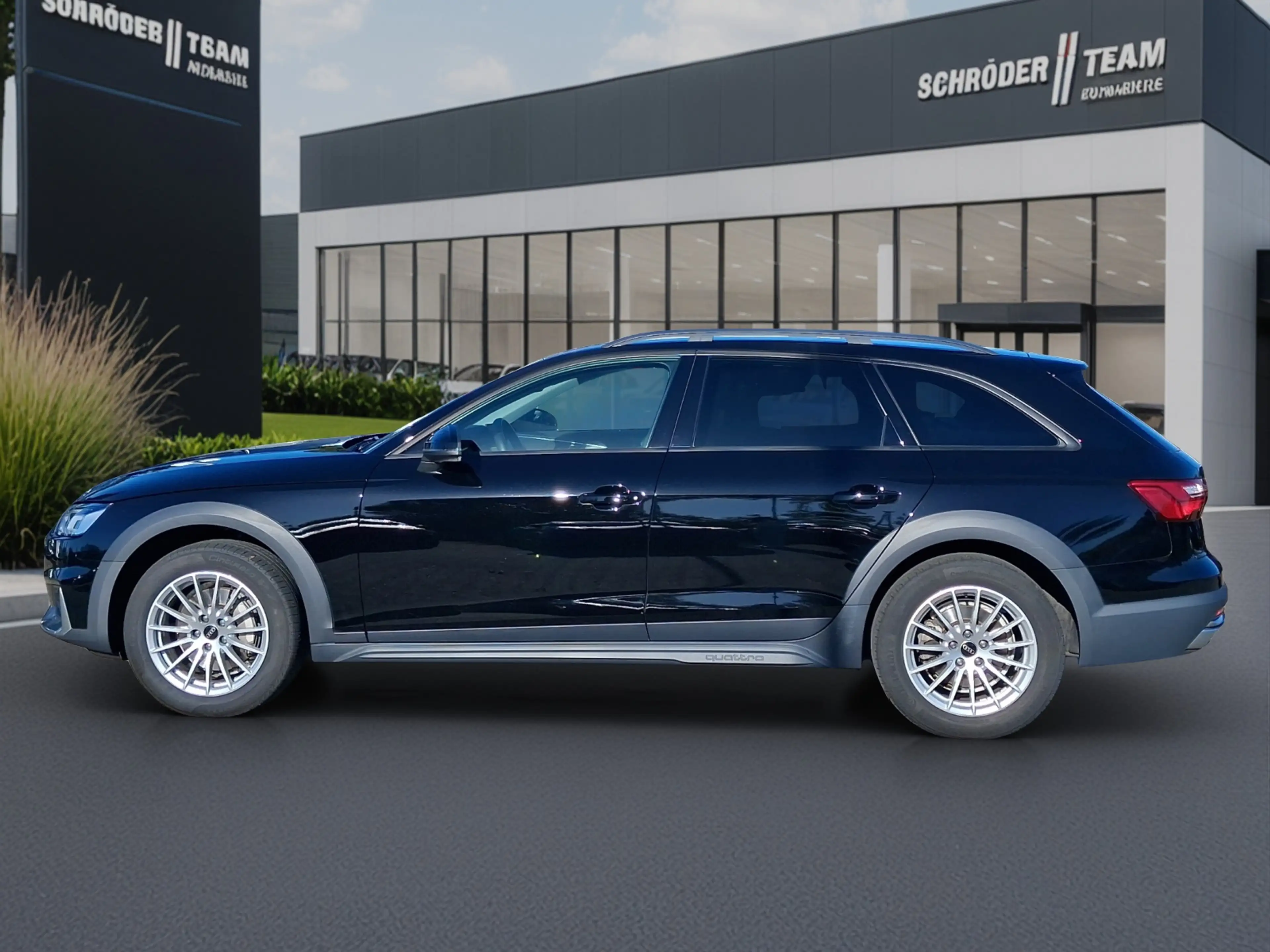 Audi A4 allroad quattro 40 TDI AHK ACC Navi RFK Totwinkel — photo 2