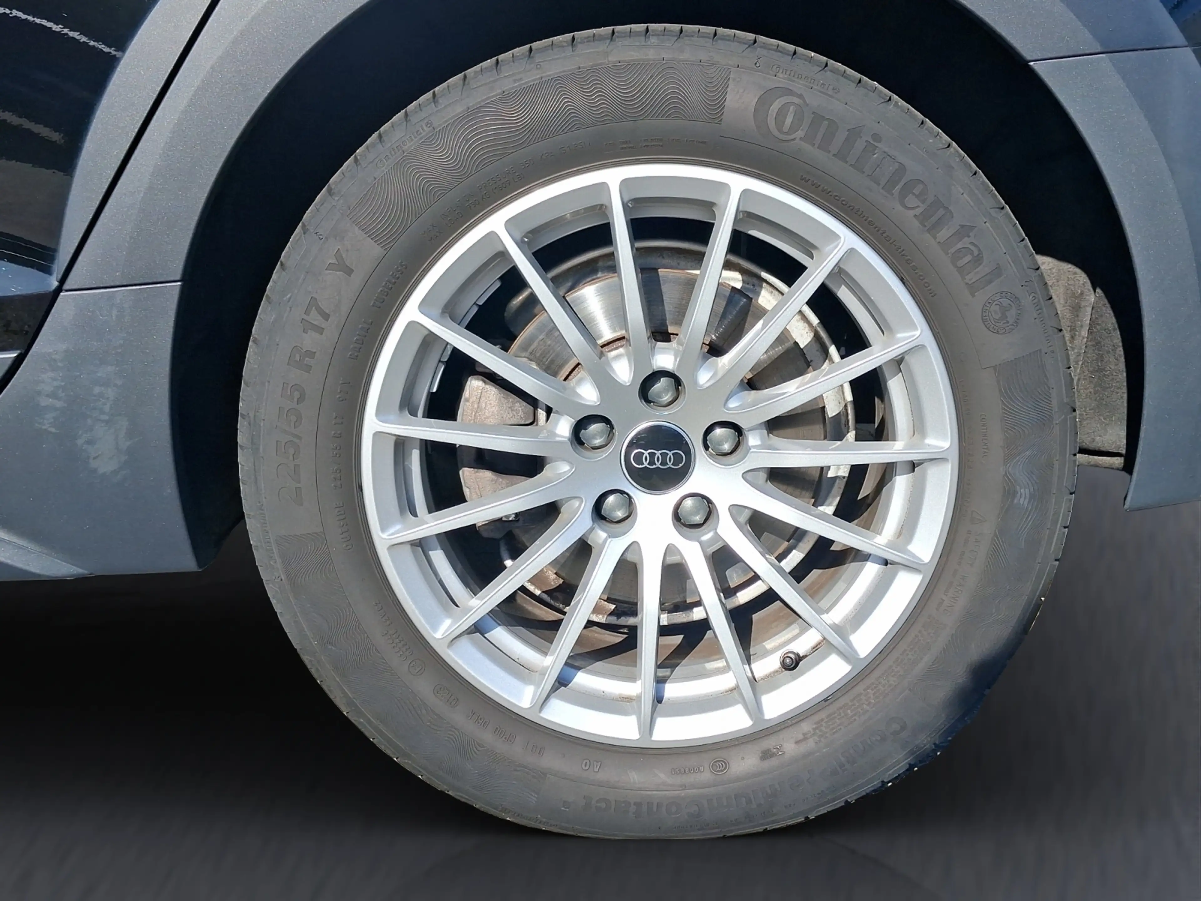 Audi A4 allroad quattro 40 TDI AHK ACC Navi RFK Totwinkel — photo 15