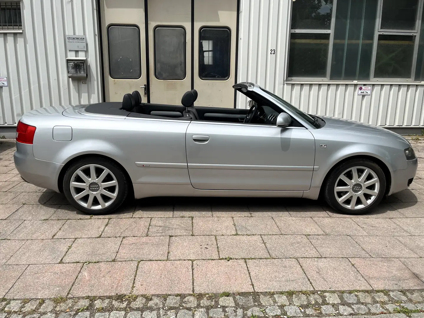 Audi A4 2.5 TDI Silber - 2