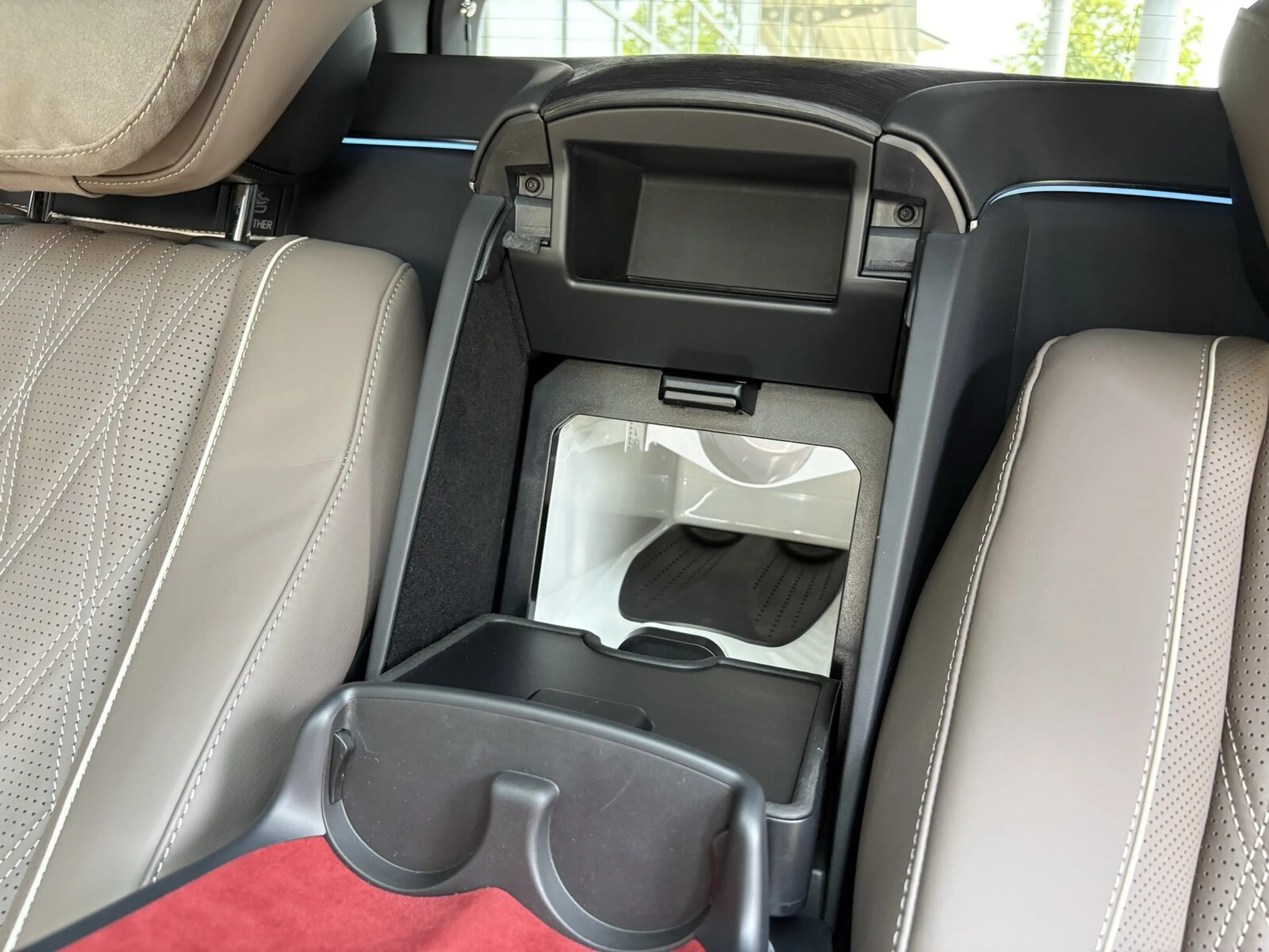 Mercedes-Benz GLS 600 Mercedes-Maybach GLS 600 VIP*TWOTONE*MANUFAKTUR* — photo 14