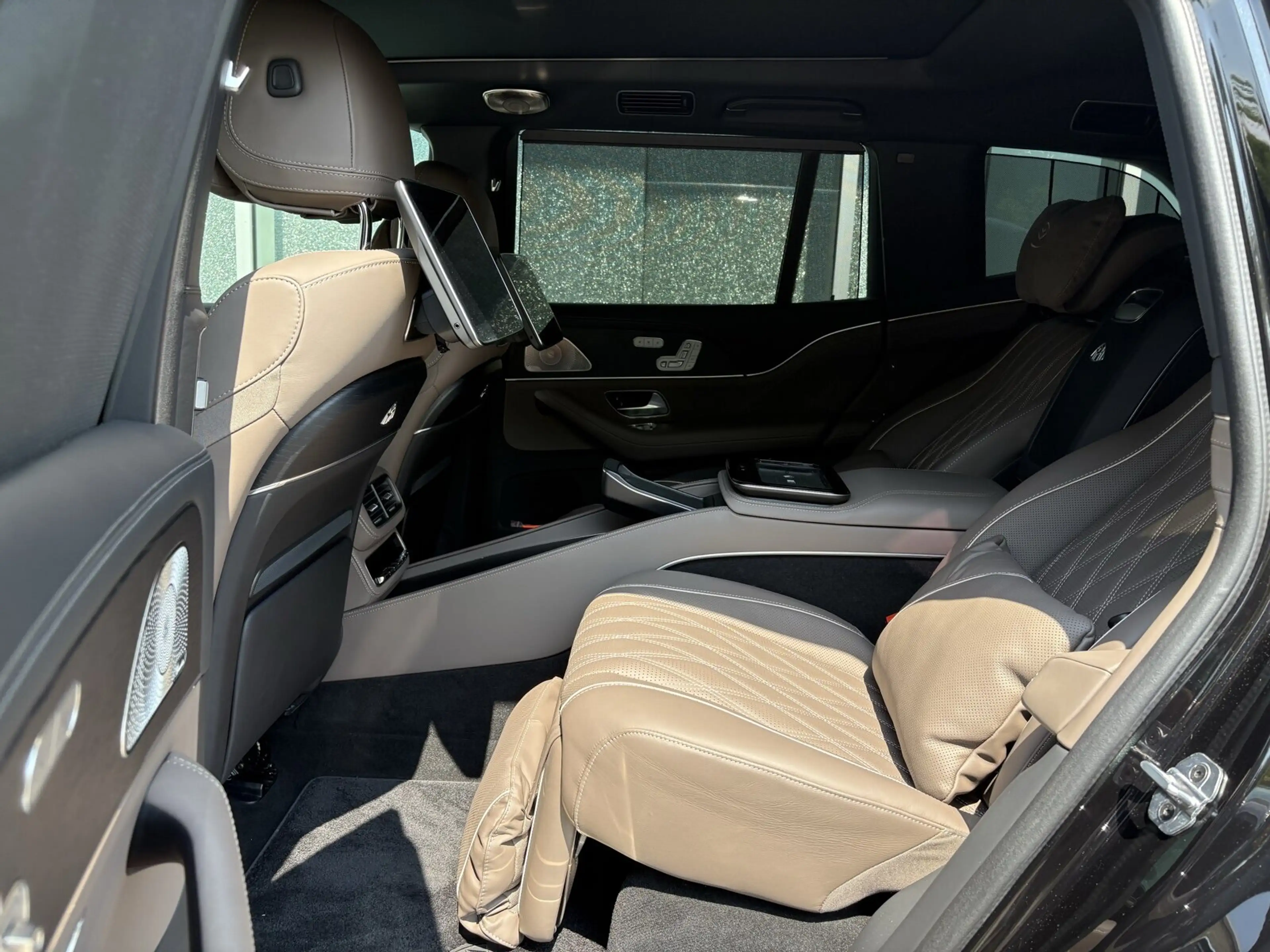 Mercedes-Benz GLS 600 Mercedes-Maybach GLS 600 VIP*TWOTONE*MANUFAKTUR* — photo 9