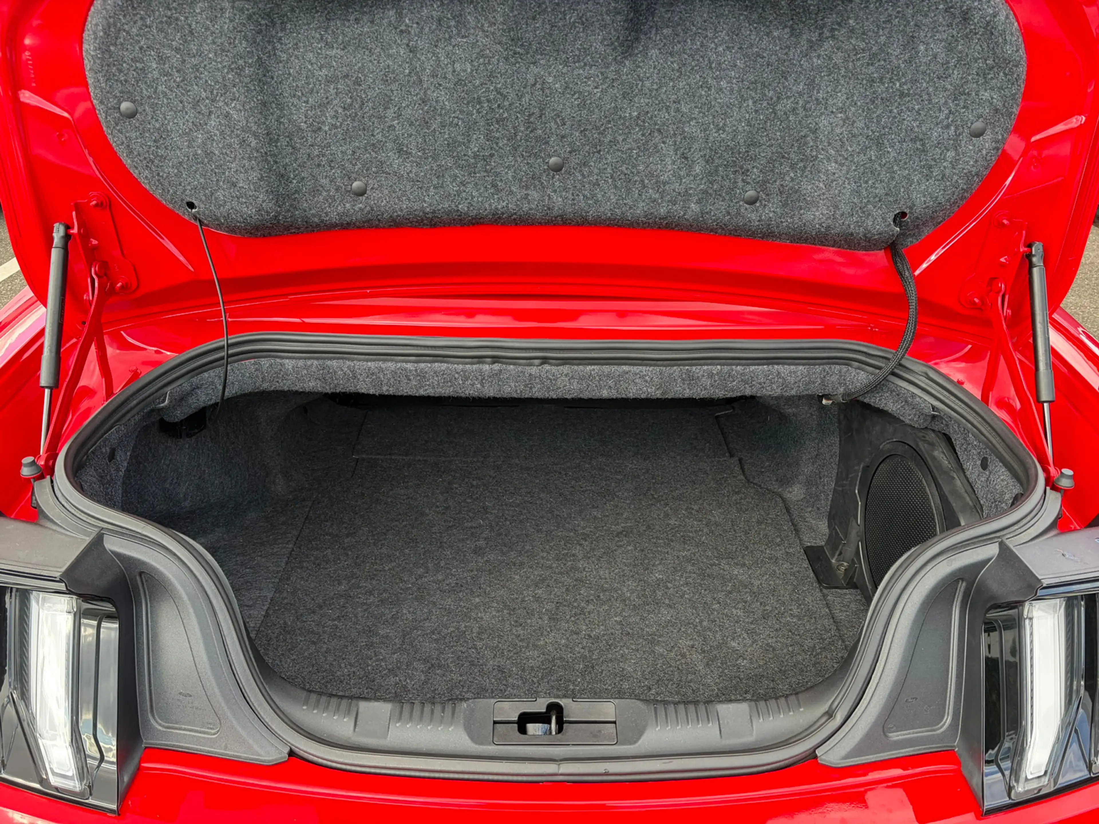 Ford Mustang Convertible 5.0 Ti-VCT V8 Aut. GT — photo 7