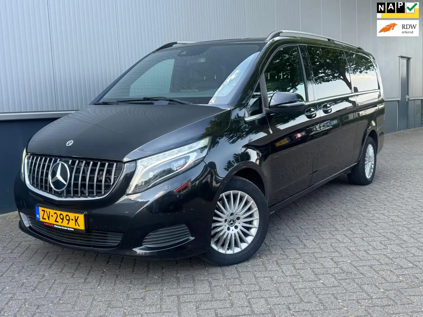 Mercedes-Benz V 250 250d 4-MATIC Extra Lang Avantgarde 8P Nieuwe apk c Zwart - 1