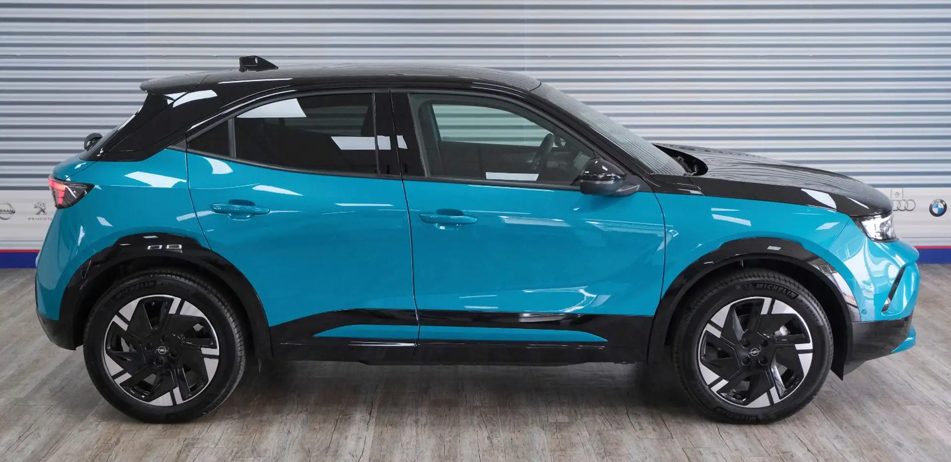 Opel Mokka -e Long Range *VOLL/NAVI/SHZ/ACC/FACELIFT* Grün - 2