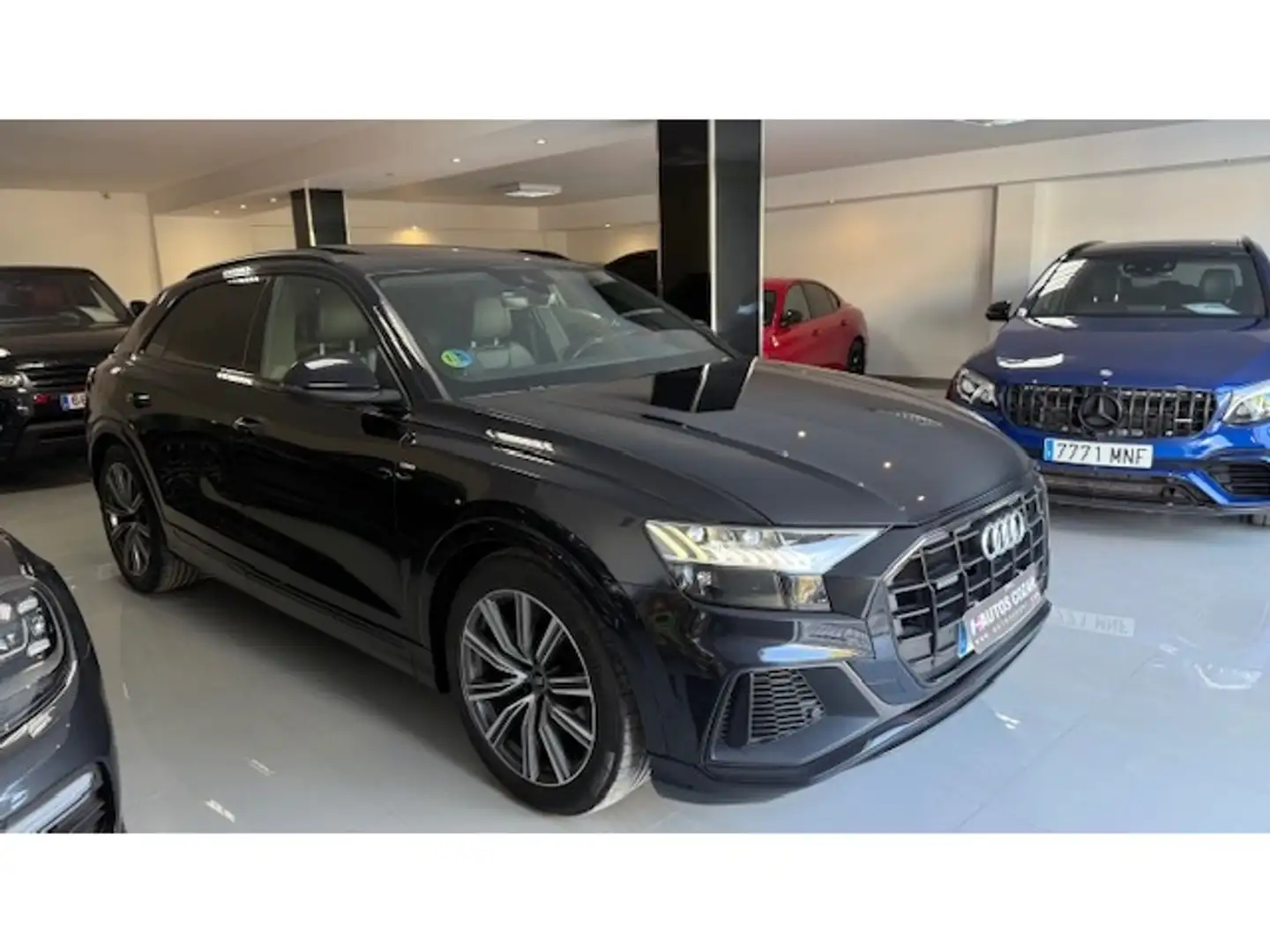Audi Q8 55 TFSI S line quattro tiptronic Negro - 2