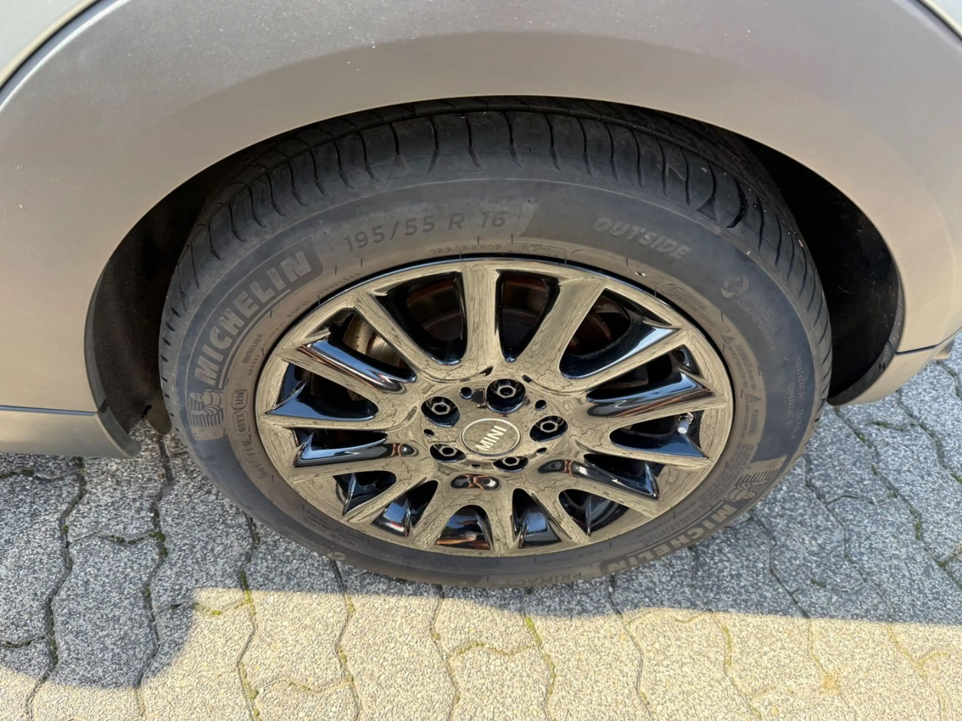 MINI One MINI *SEHR GEPFLEGT*8FACH*LEDER*LED* — photo 9