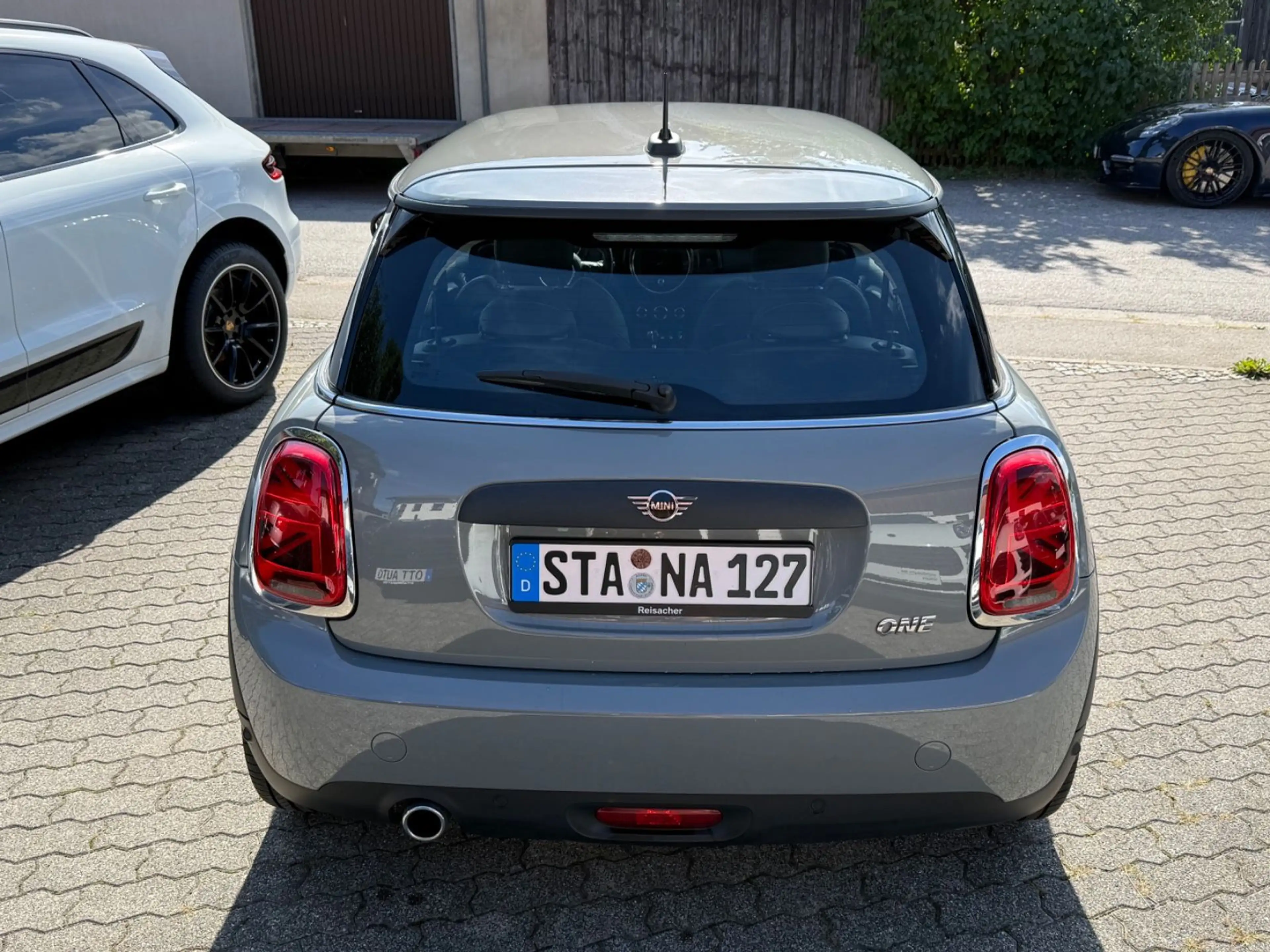 MINI One MINI *SEHR GEPFLEGT*8FACH*LEDER*LED* — photo 6