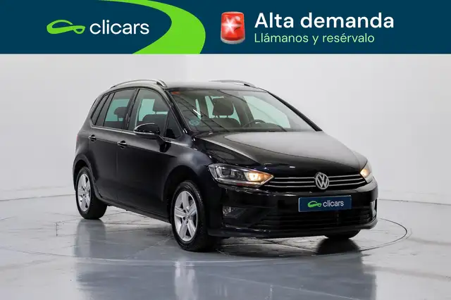 Volkswagen Golf view 3