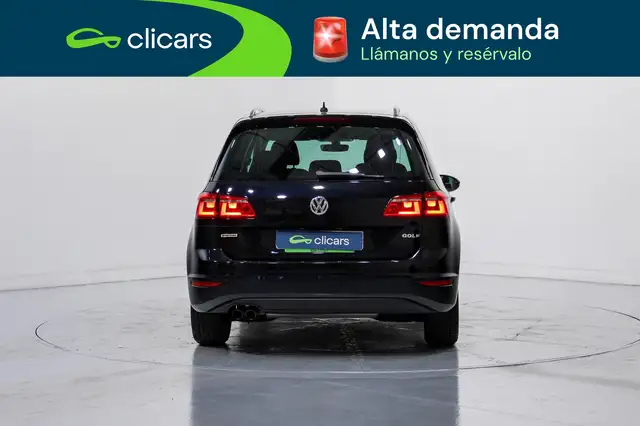 Volkswagen Golf view 4