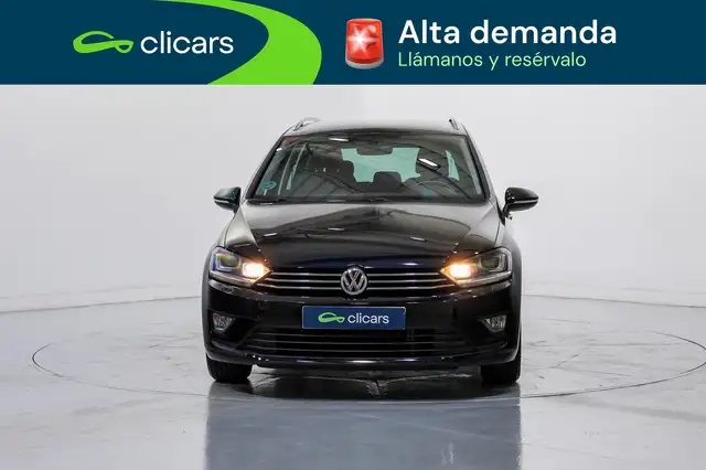 Volkswagen Golf view 2