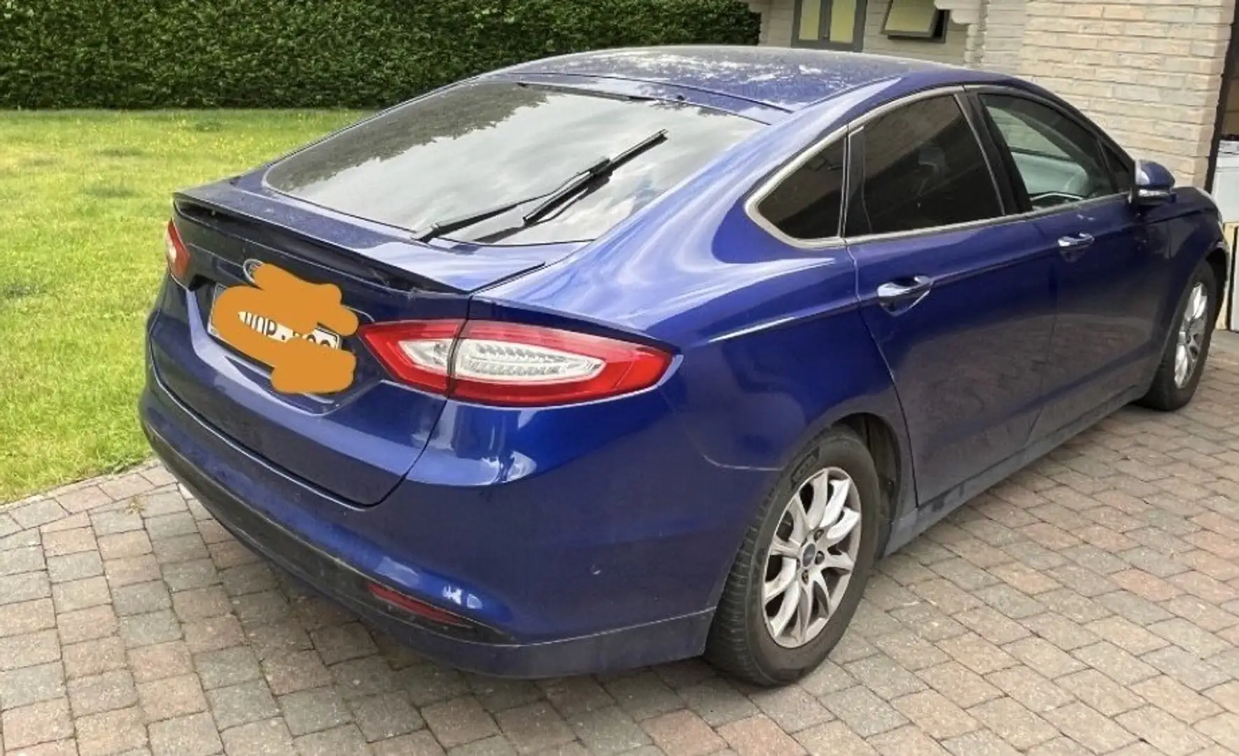 Ford Mondeo Mondeo Turnier 1.6 TDCi ECOnetic Start-Stopp Tit Modrá - 2