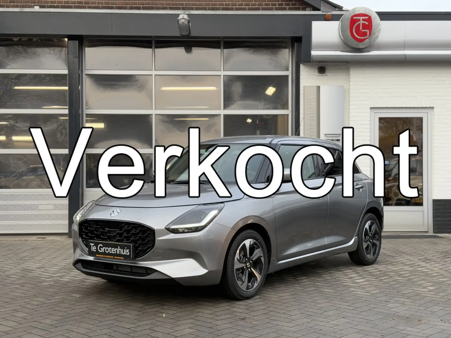 Suzuki Swift 1.2 Select Smart Hybrid AUTOMAAT Grijs - 1