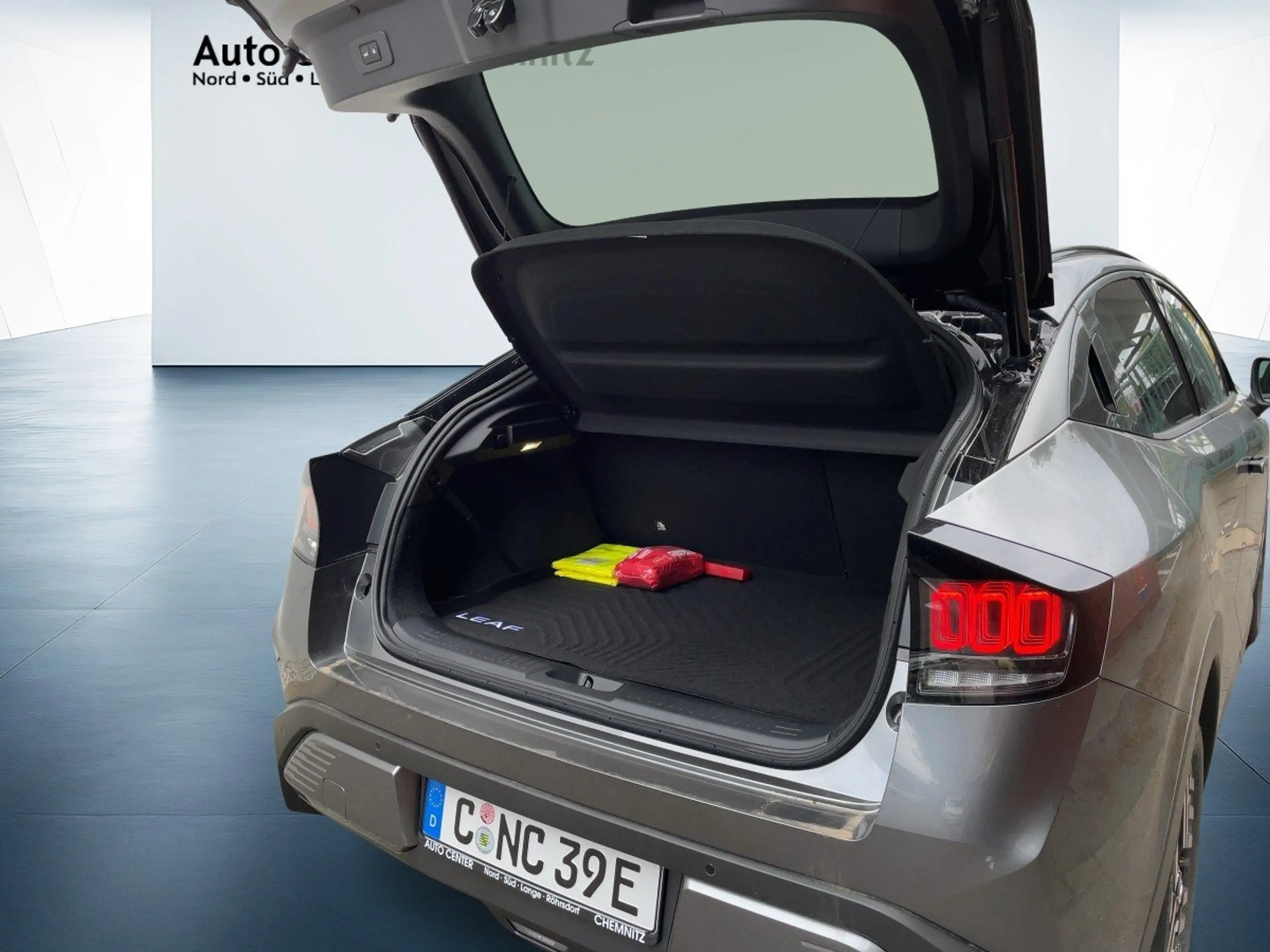 Nissan Leaf BEV W Advance ACC+Navi+Pano+SD+SHZ+Winterp. — photo 7