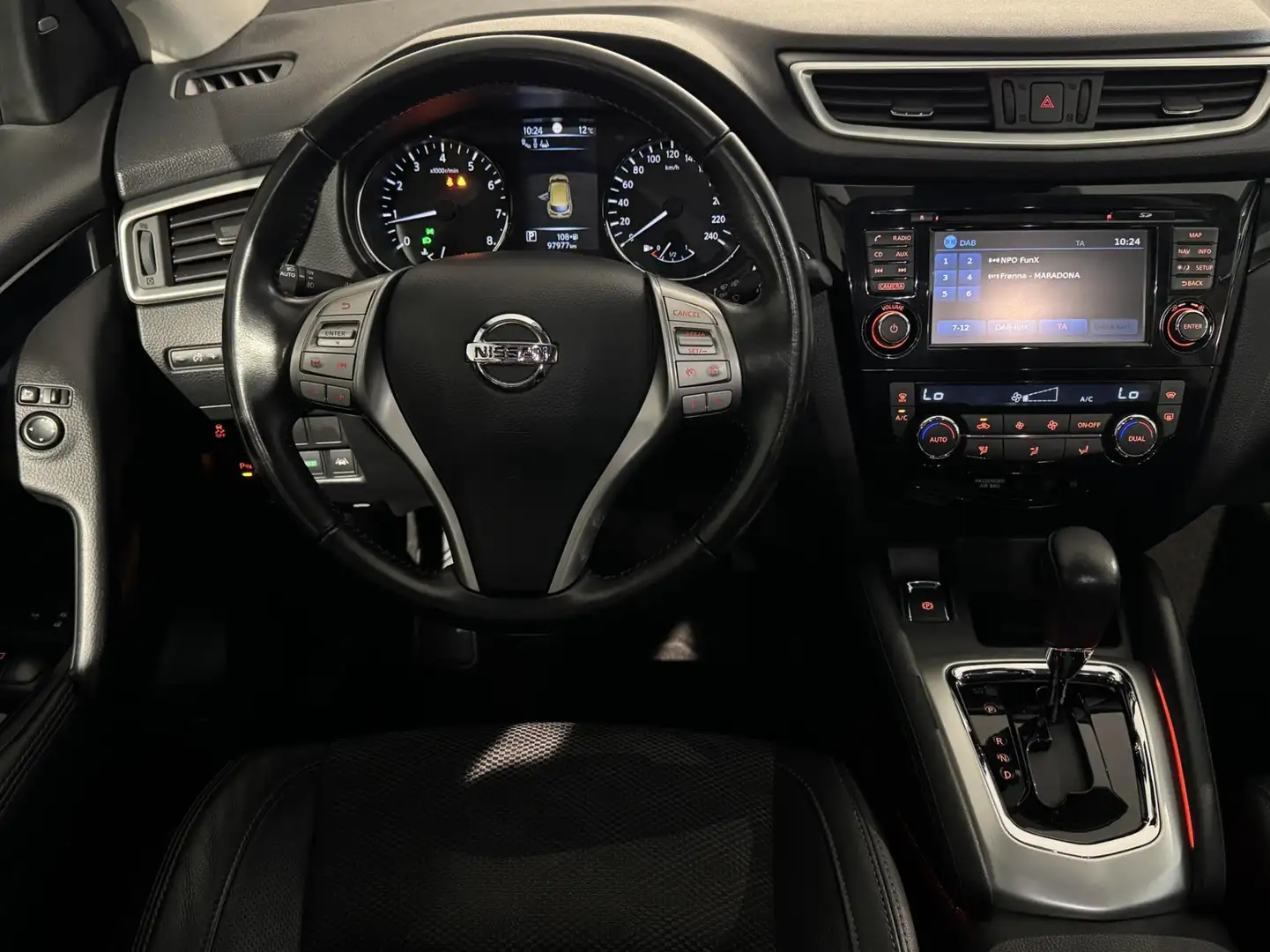 Nissan Qashqai 1.2 Tekna AUT /Clima/Cruise/LED/PANO/NAVI/360° Cam Bruin - 2
