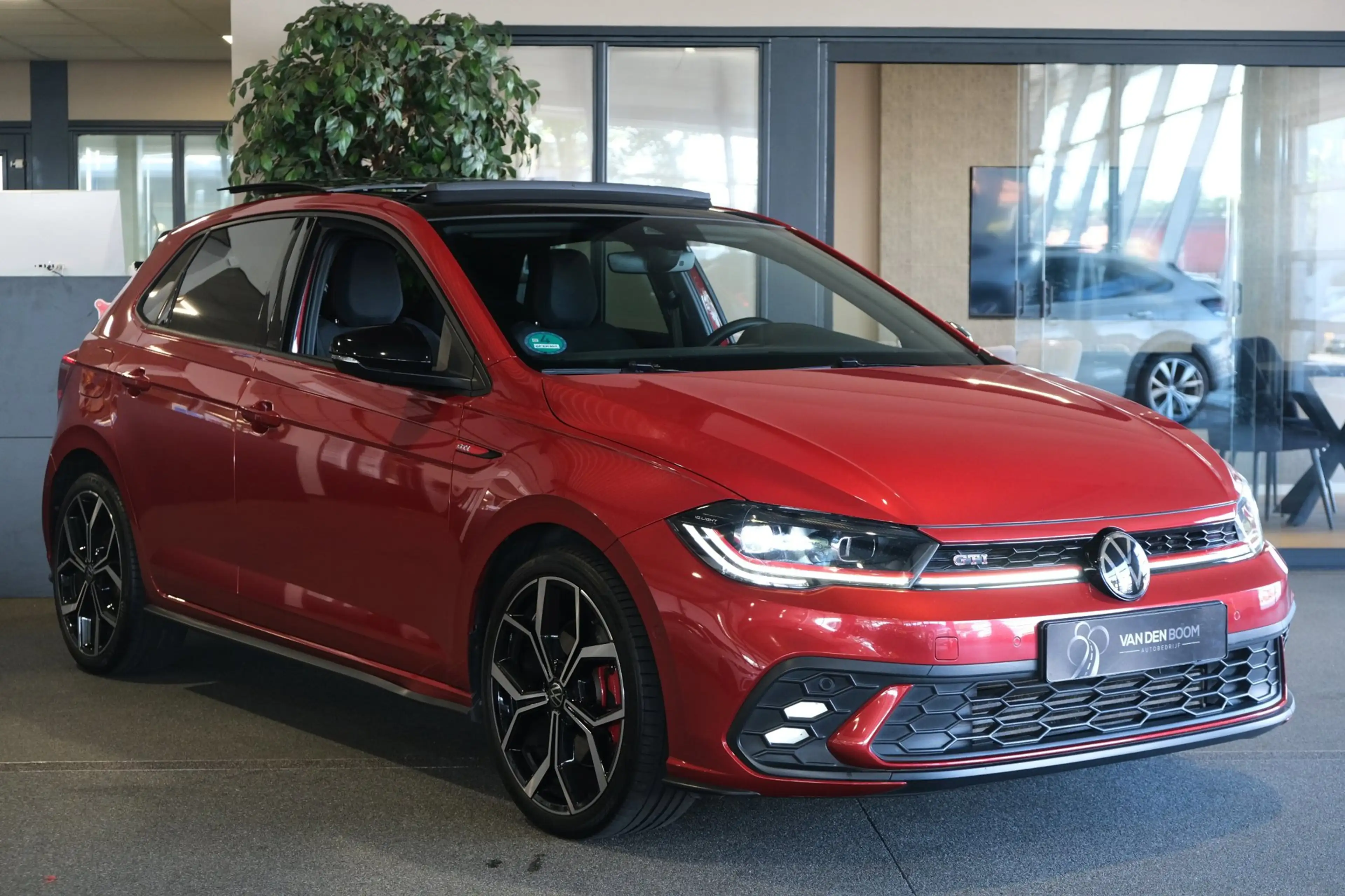 Volkswagen Polo GTI 2.0 TSI 207PK DSG Facelift Pano IQ Matrix Cam Navi — photo 6