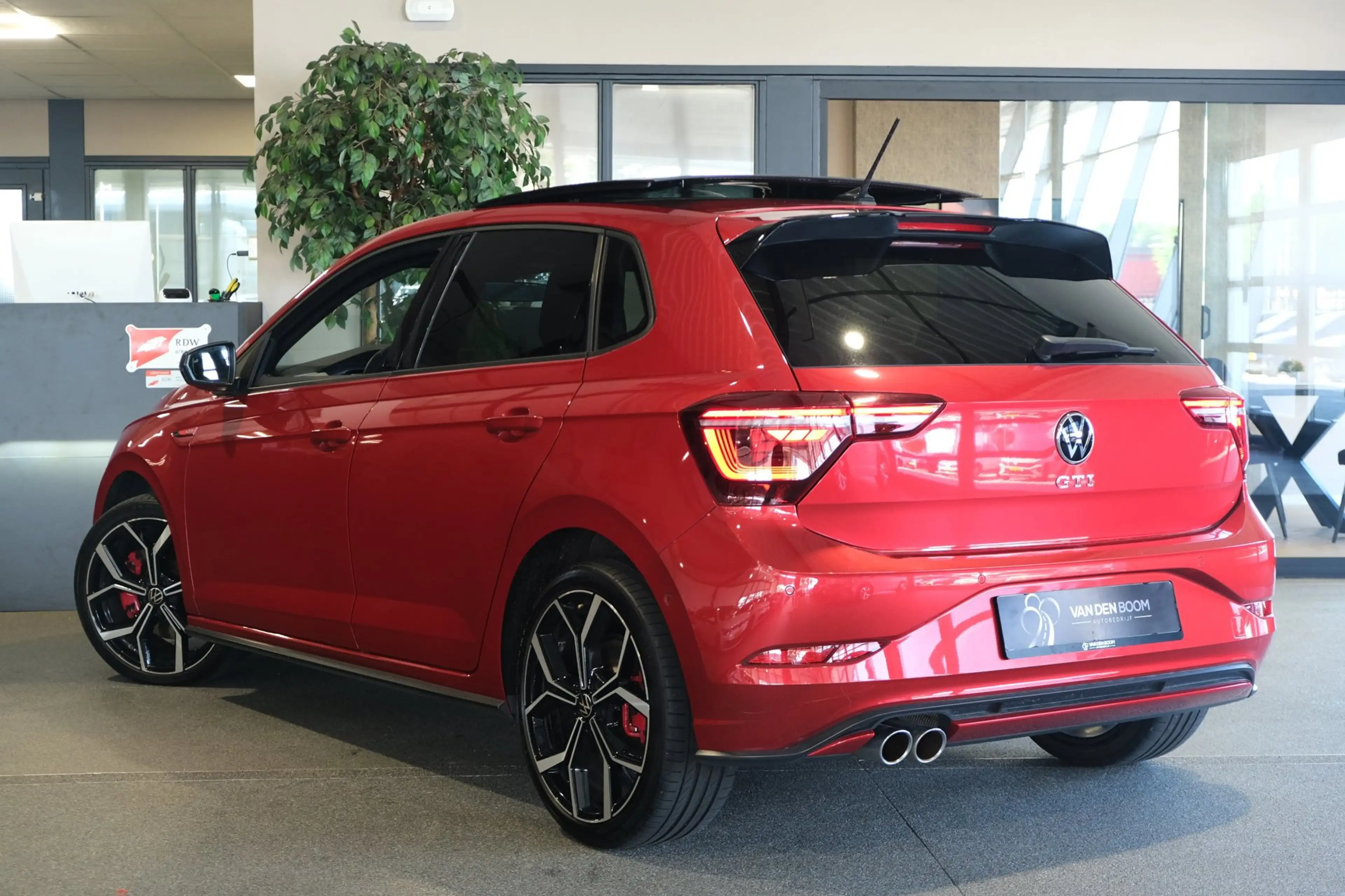 Volkswagen Polo GTI 2.0 TSI 207PK DSG Facelift Pano IQ Matrix Cam Navi — photo 8