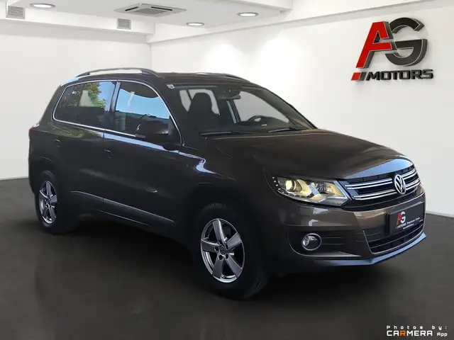 Volkswagen Tiguan view 3