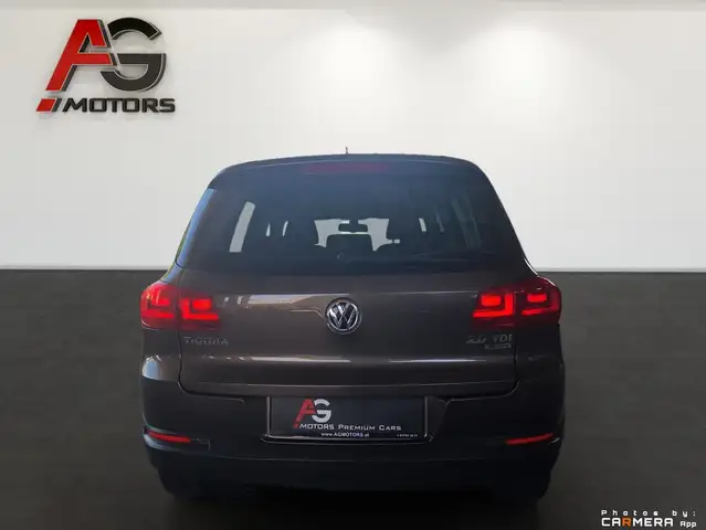 Volkswagen Tiguan view 6