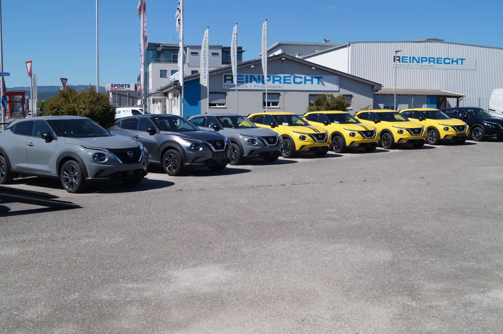 Nissan Juke 1,0 DIG-T Acenta+ Jaune - 1
