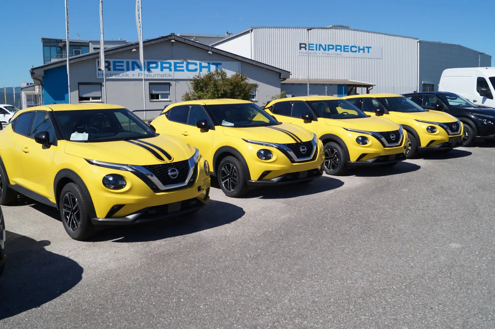 Nissan Juke 1,0 DIG-T Acenta+ Jaune - 2