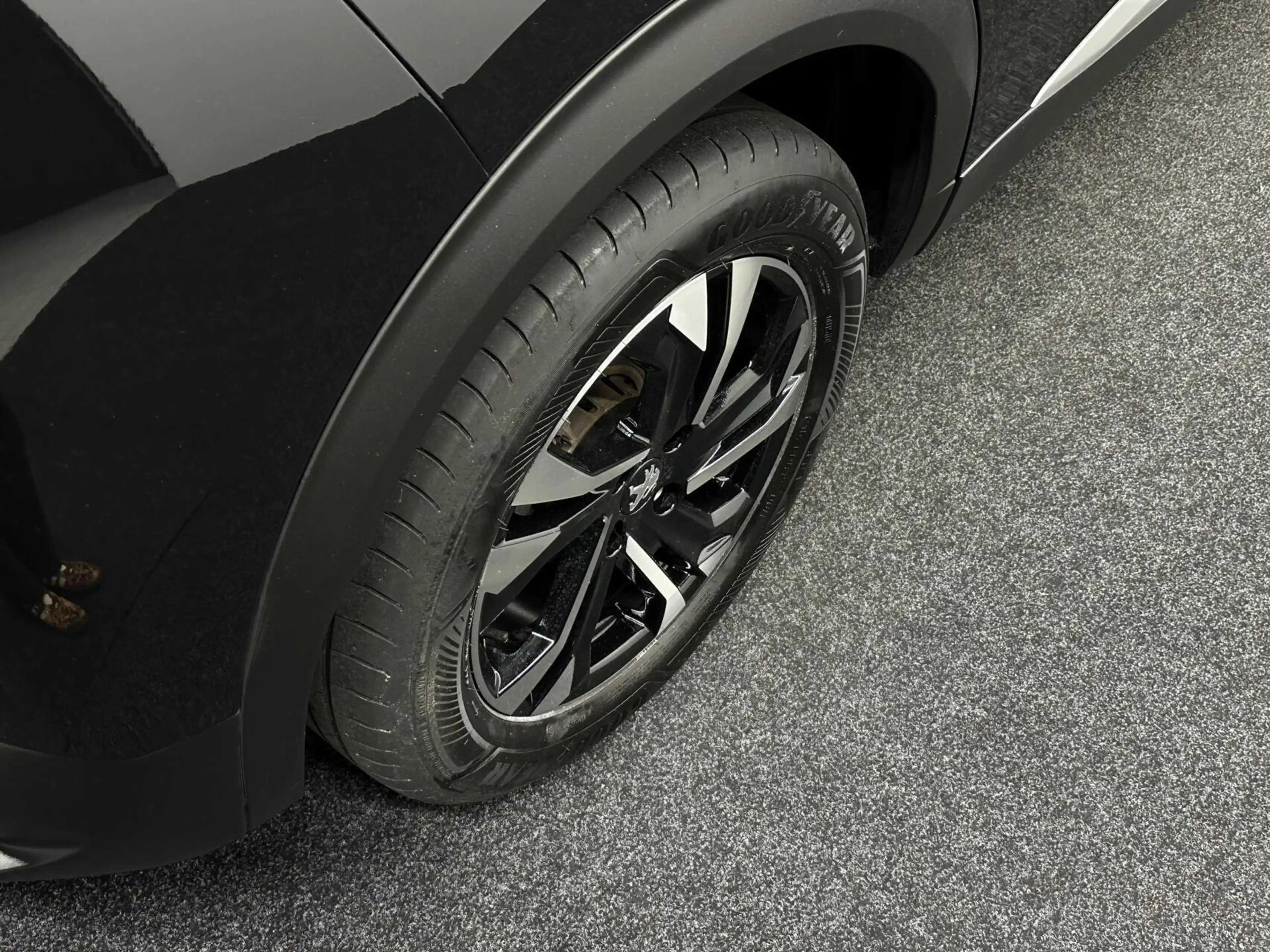 Peugeot 2008 1.2 PureTech Allure Pack TREKHAAK CAMERA ECC CRUIS — photo 14