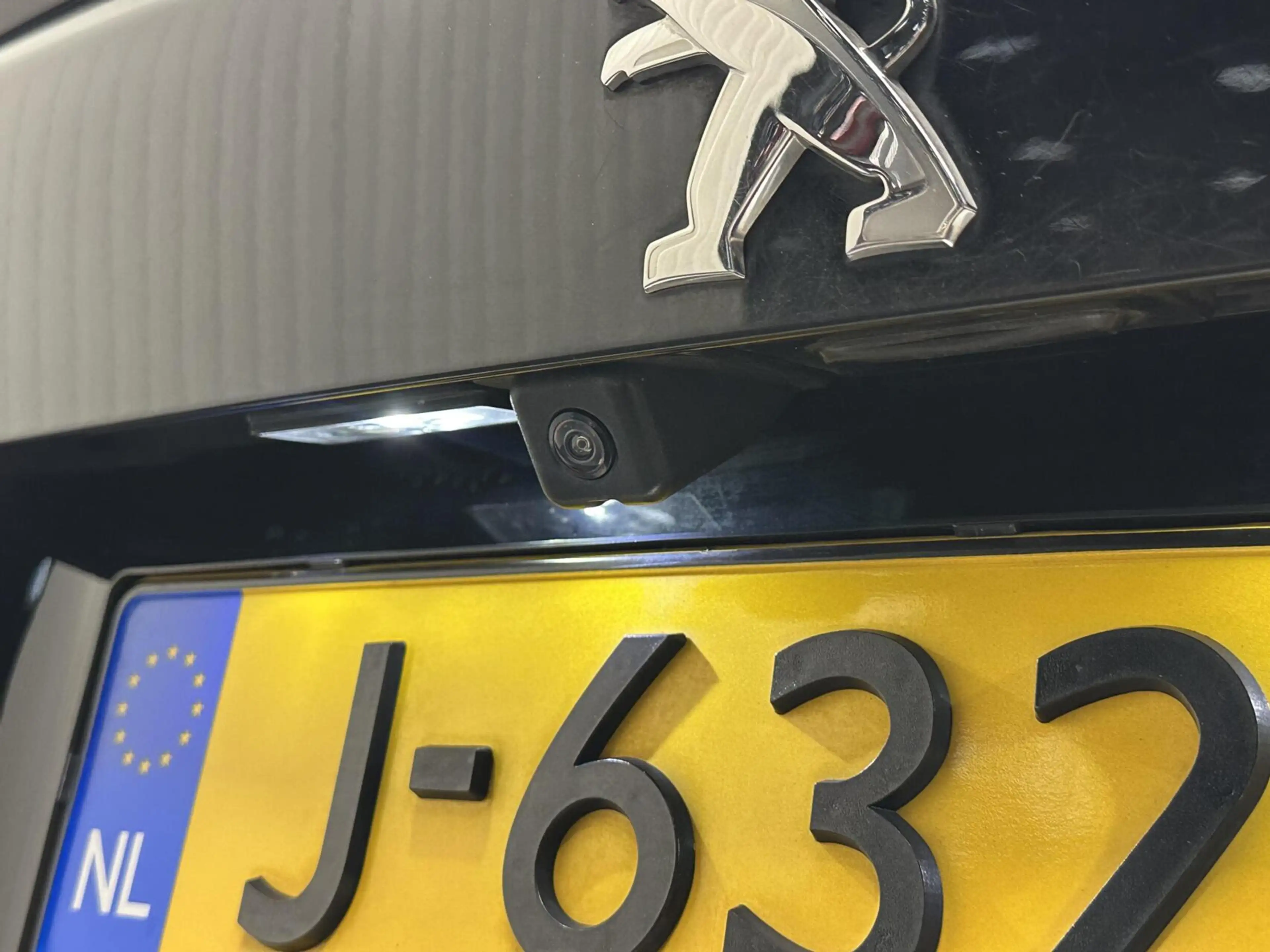 Peugeot 2008 1.2 PureTech Allure Pack TREKHAAK CAMERA ECC CRUIS — photo 12