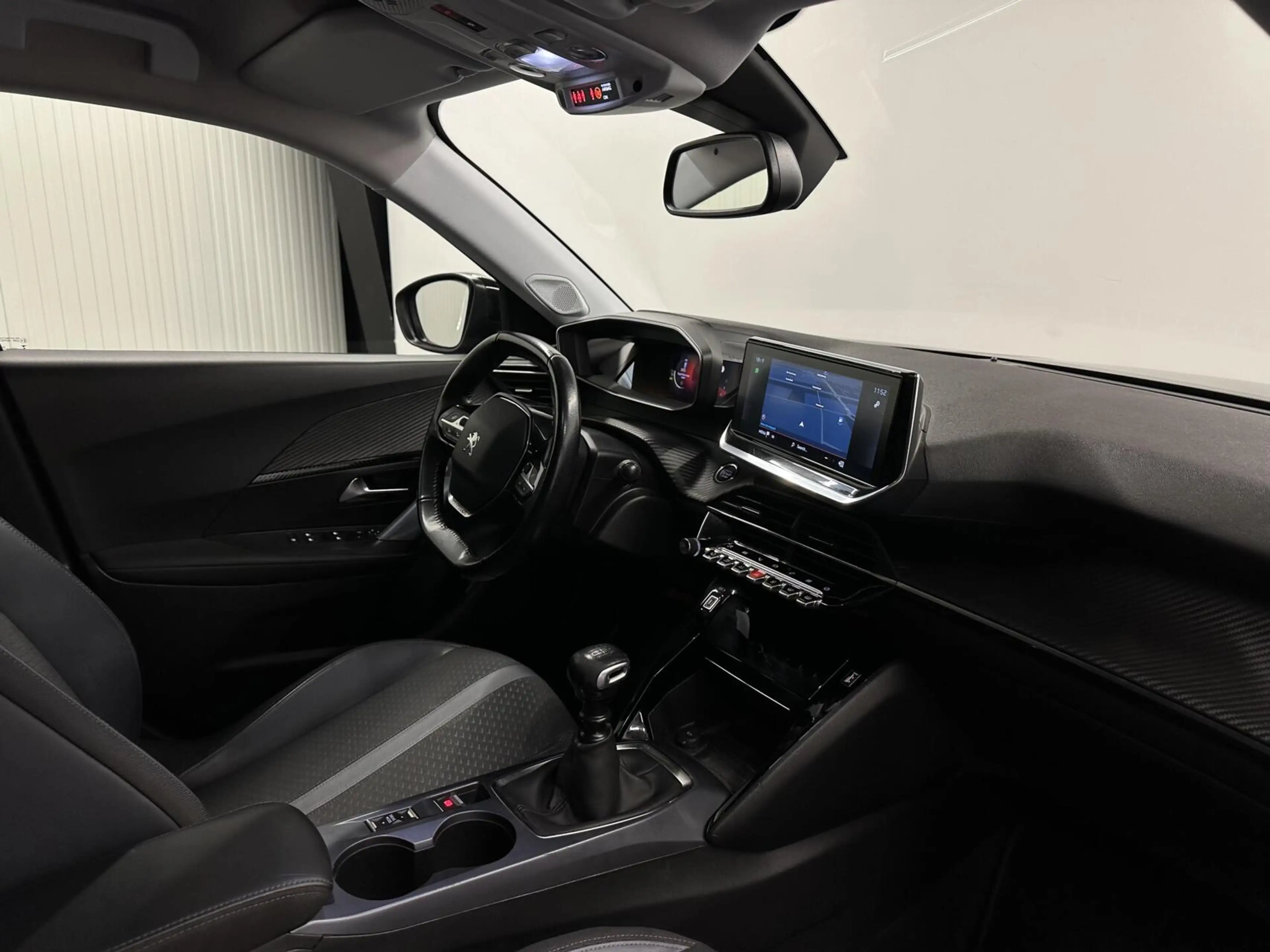 Peugeot 2008 1.2 PureTech Allure Pack TREKHAAK CAMERA ECC CRUIS — photo 15