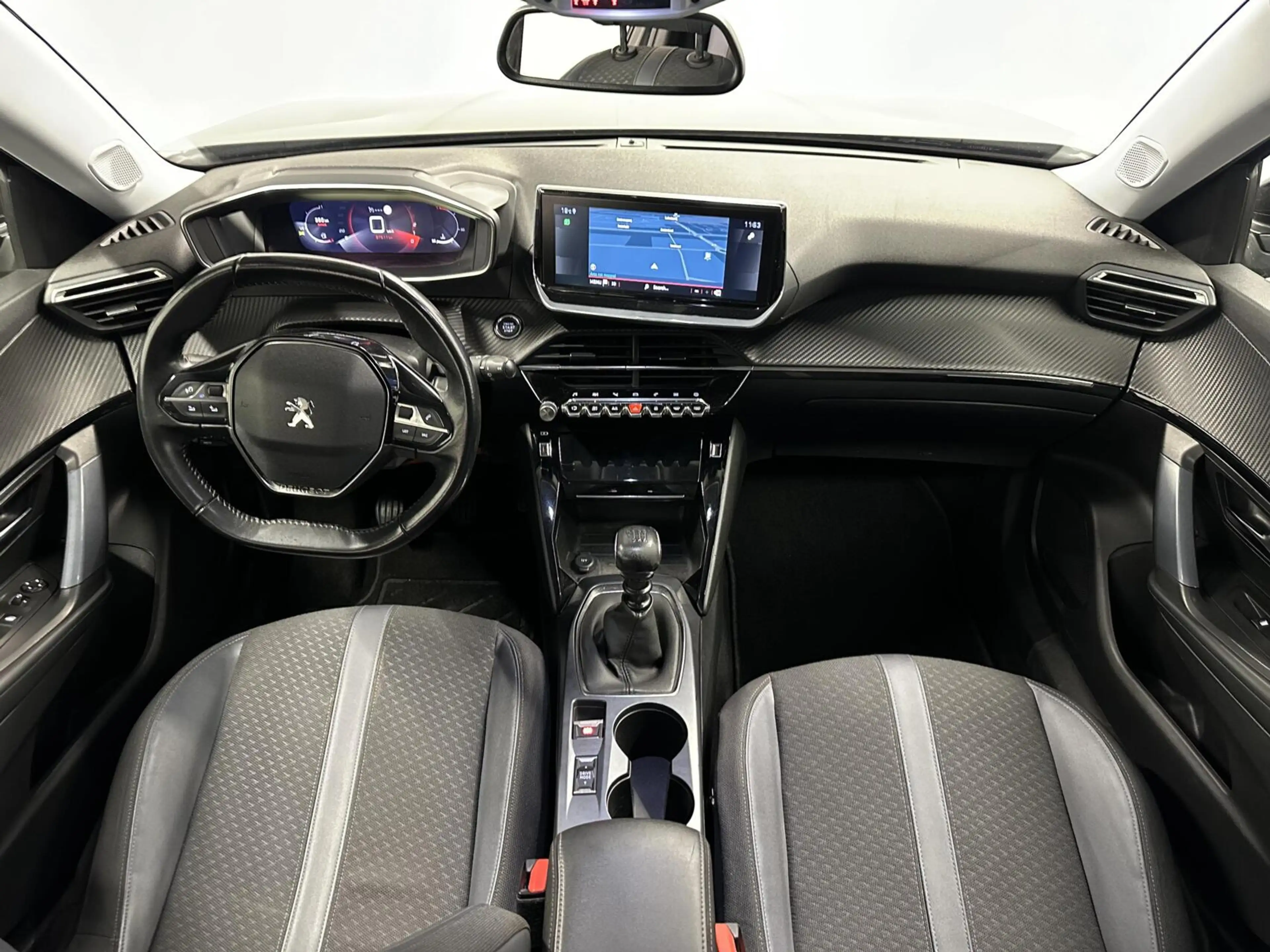 Peugeot 2008 1.2 PureTech Allure Pack TREKHAAK CAMERA ECC CRUIS — photo 2