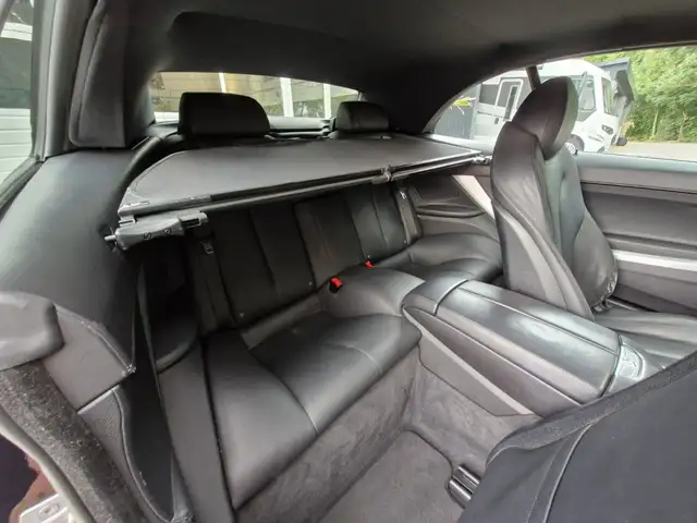 BMW 6 Series view 13