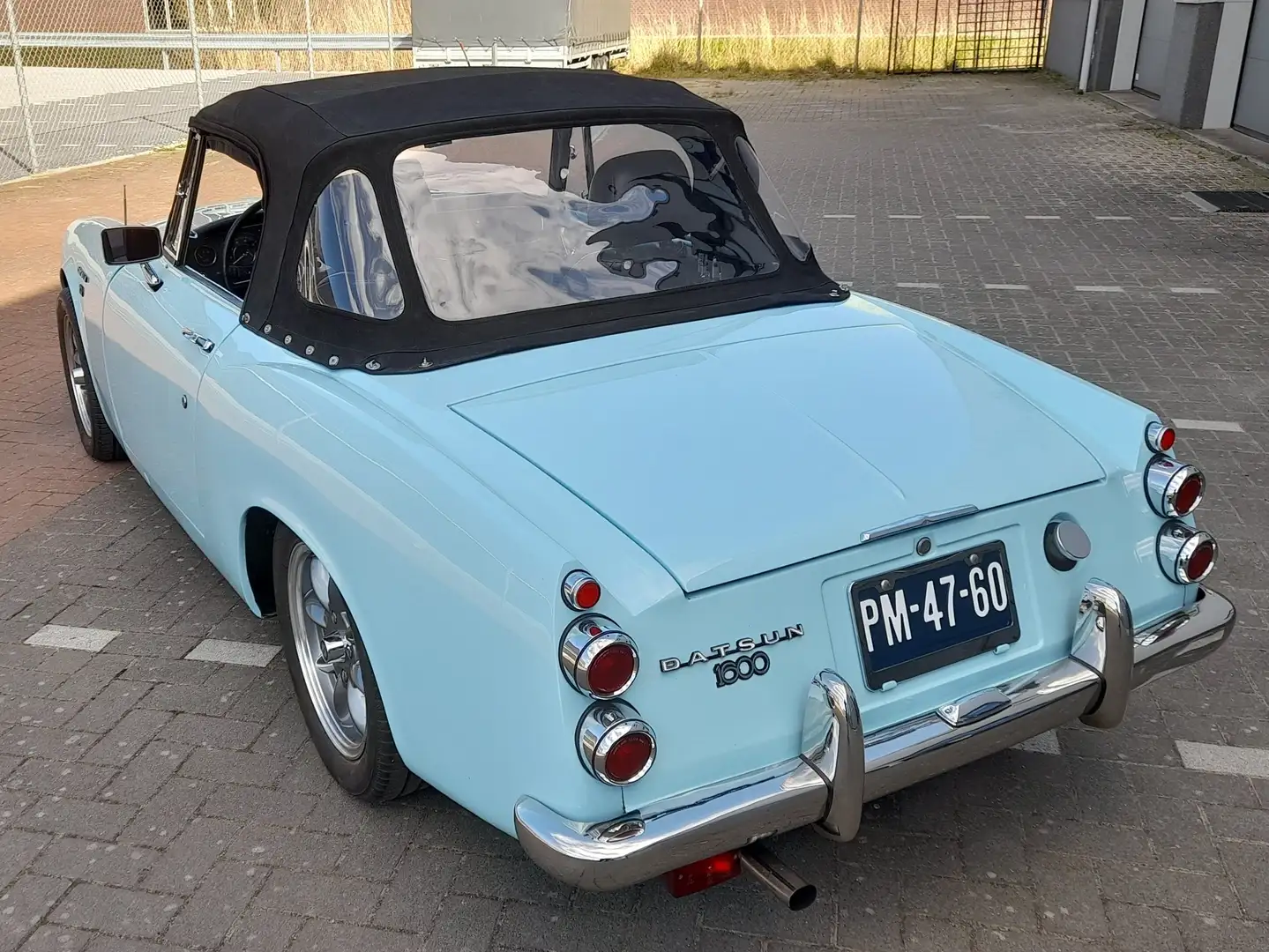 Oldtimer Datsun Datsun 1600 Sport Azul - 2