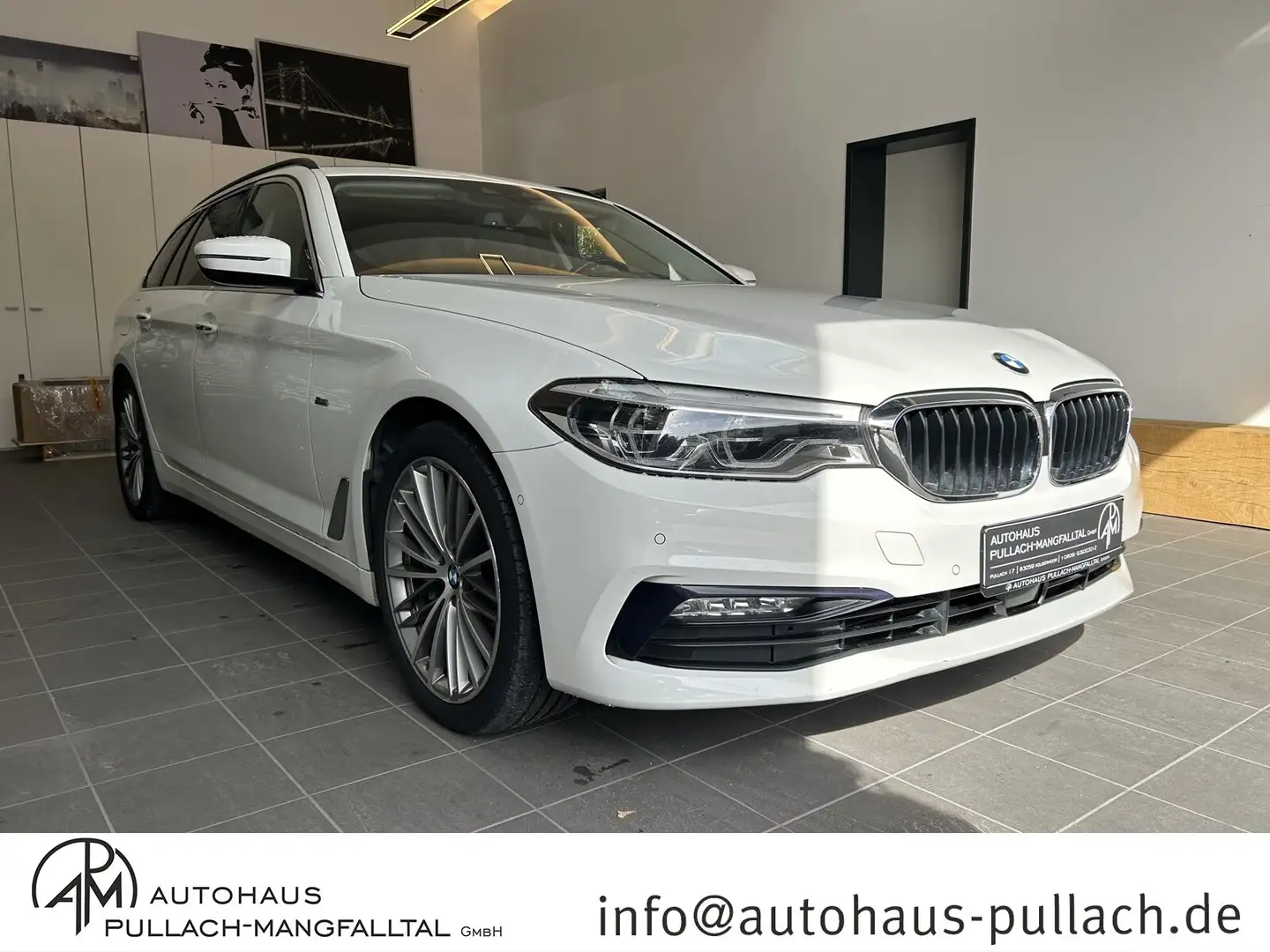 BMW 530 5er - 530 d xDrive M Sport AHK/HUD/PANORAMA Blanco - 1