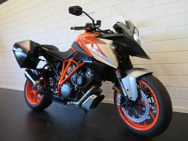 KTM 1290 Super Duke GT - foto 8
