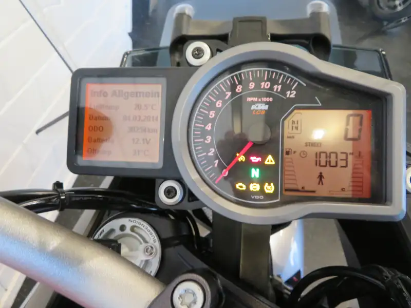 KTM 1290 Super Duke GT - foto 6