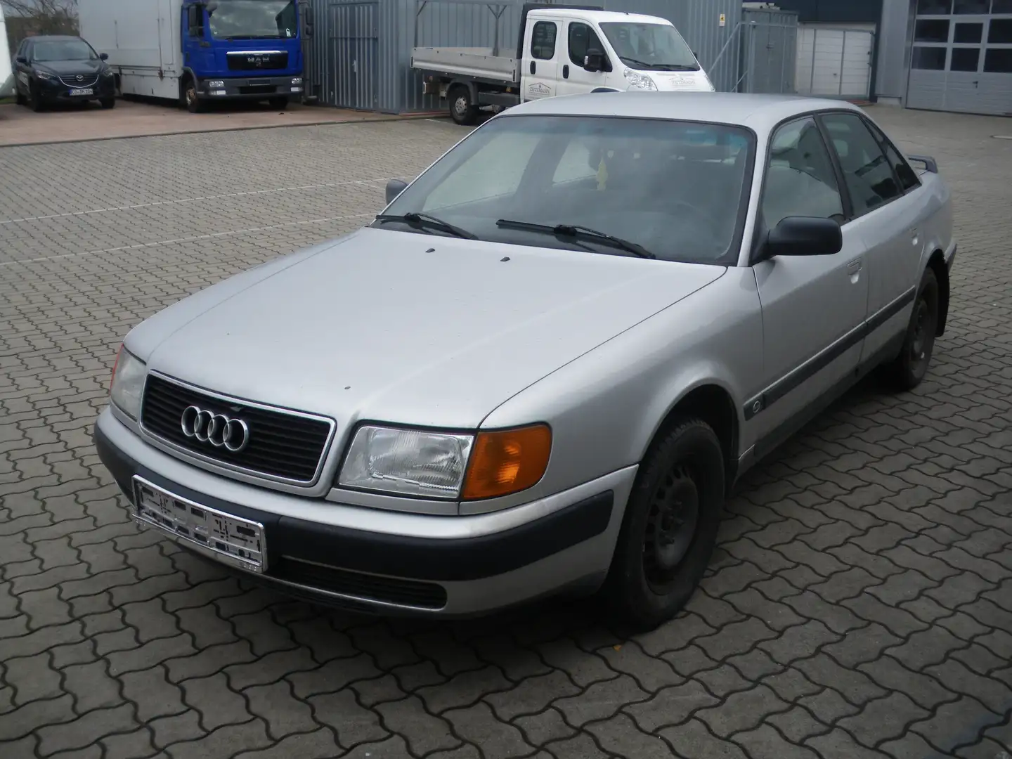 Audi 100 Audi 100 2.0 E Argent - 1
