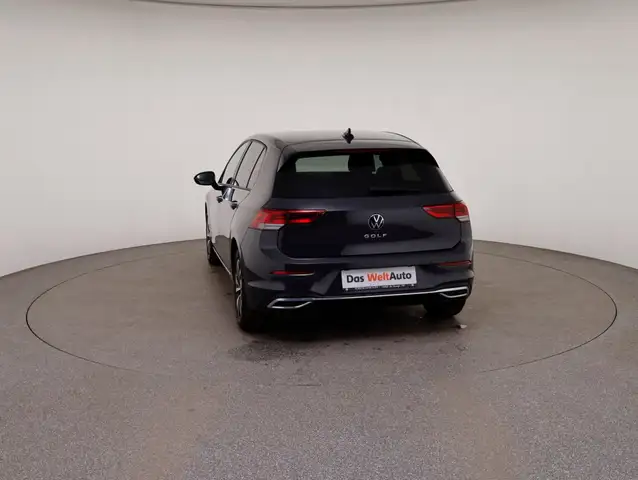 Volkswagen Golf view 6