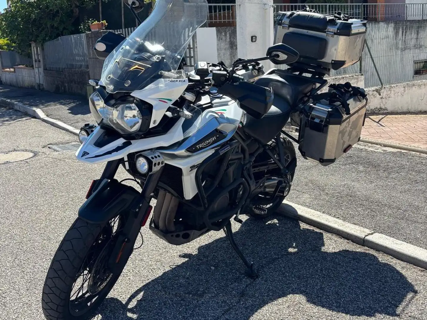 Triumph Tiger Explorer 1200 Bianco - 1