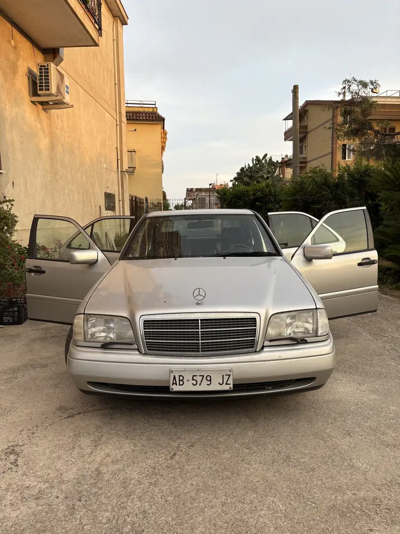 Mercedes-Benz C 200 Sport - 1