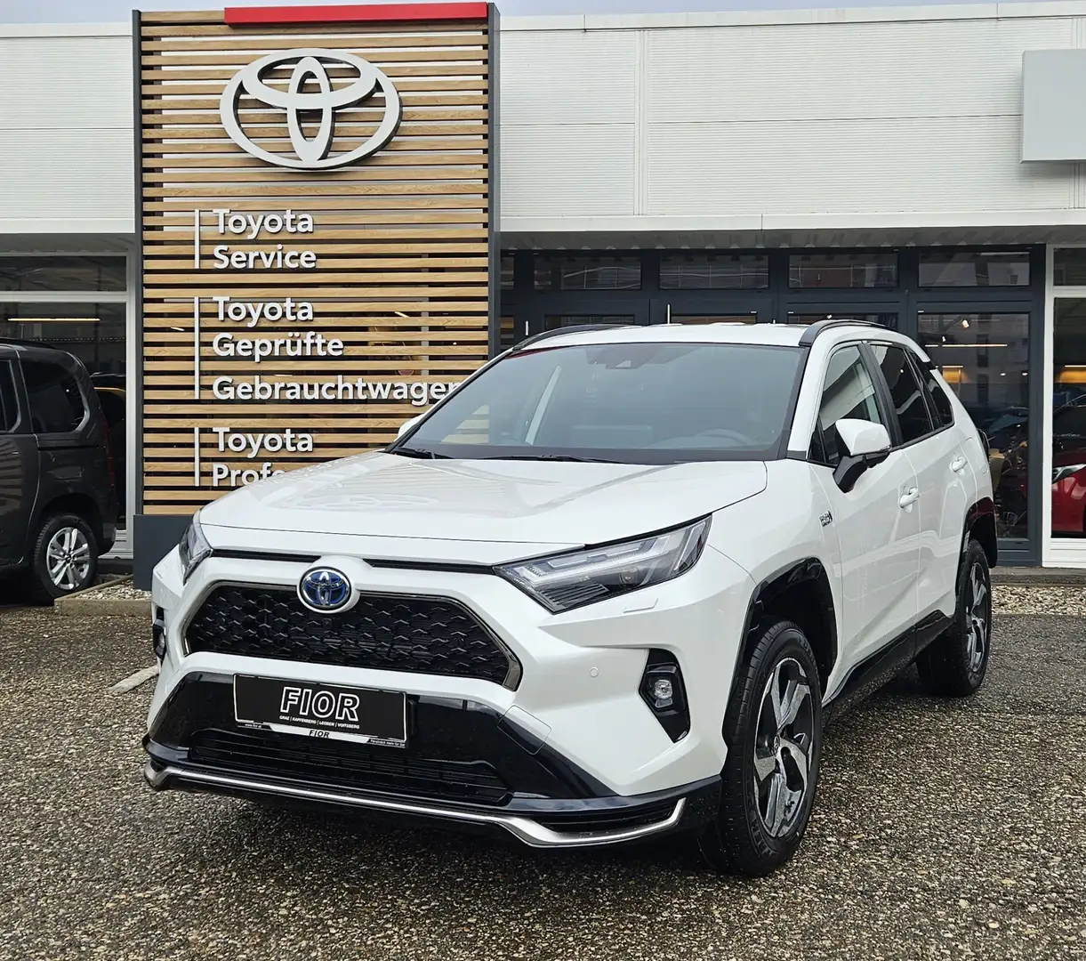 Toyota RAV 4 RAV4 Active PHEV 2,5l 4x4 Weiß - 1